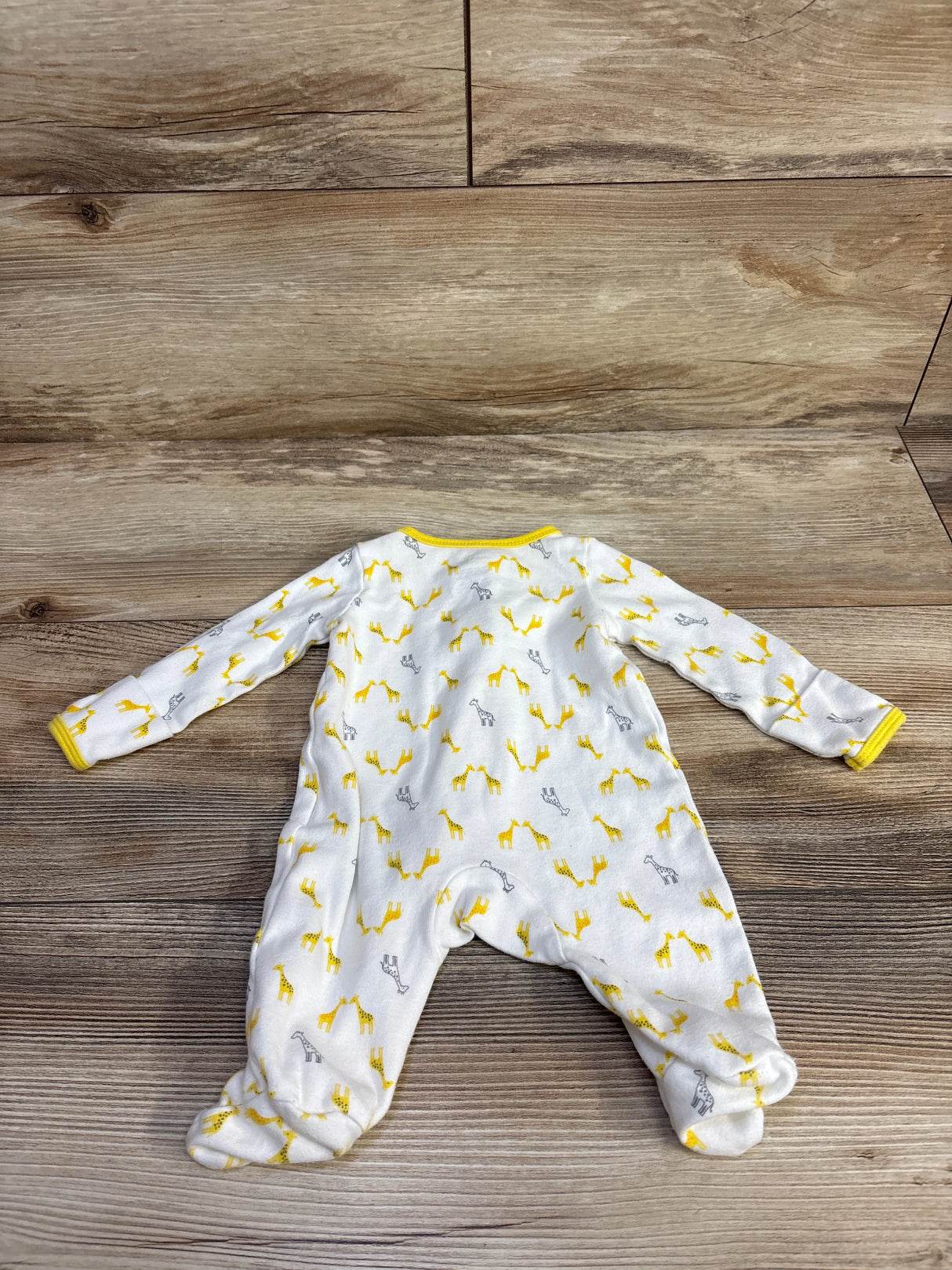 Simple Joys Giraffe Print Sleeper White sz Newborn