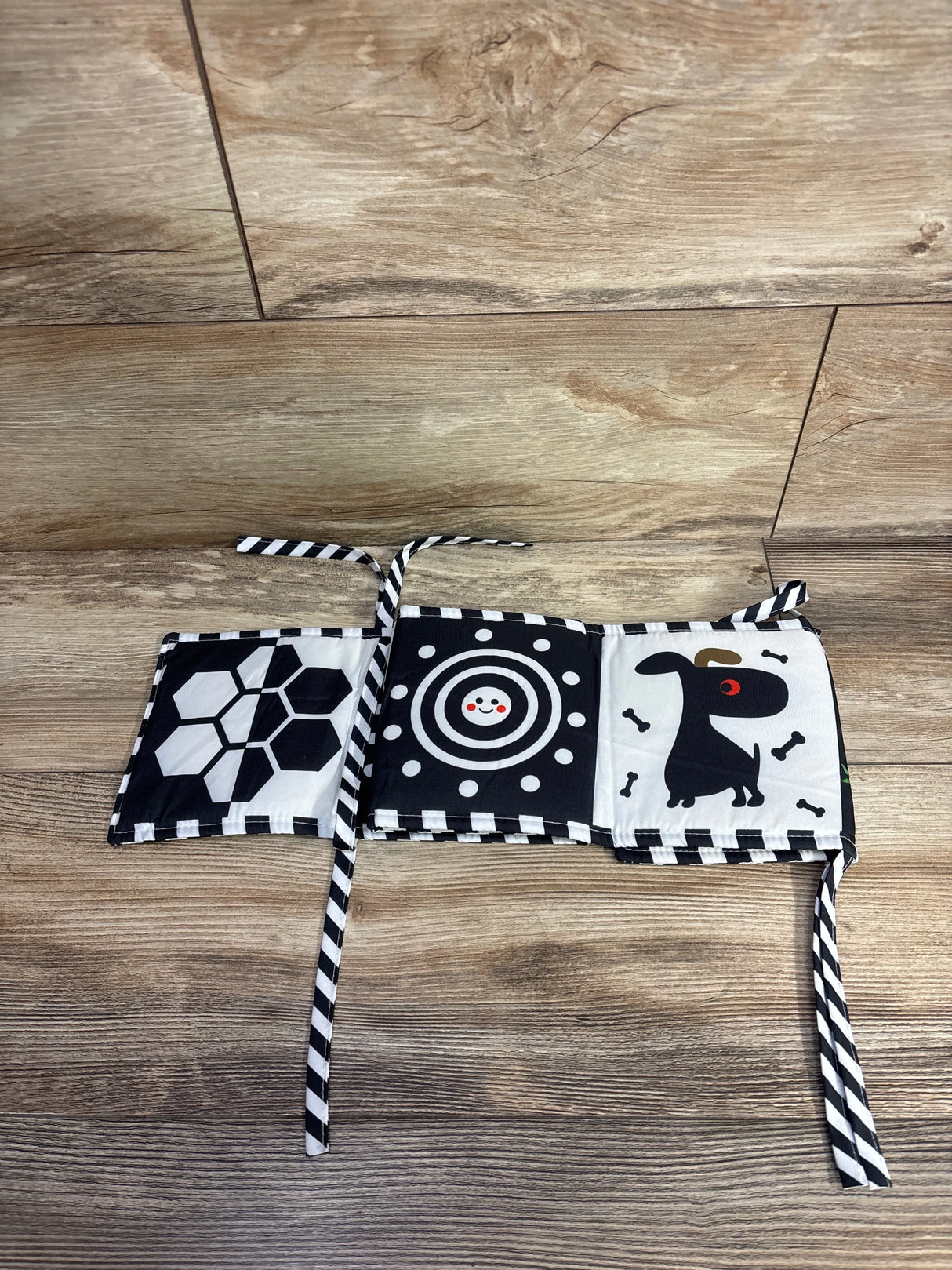 Cawgug High Contrast Soft Book