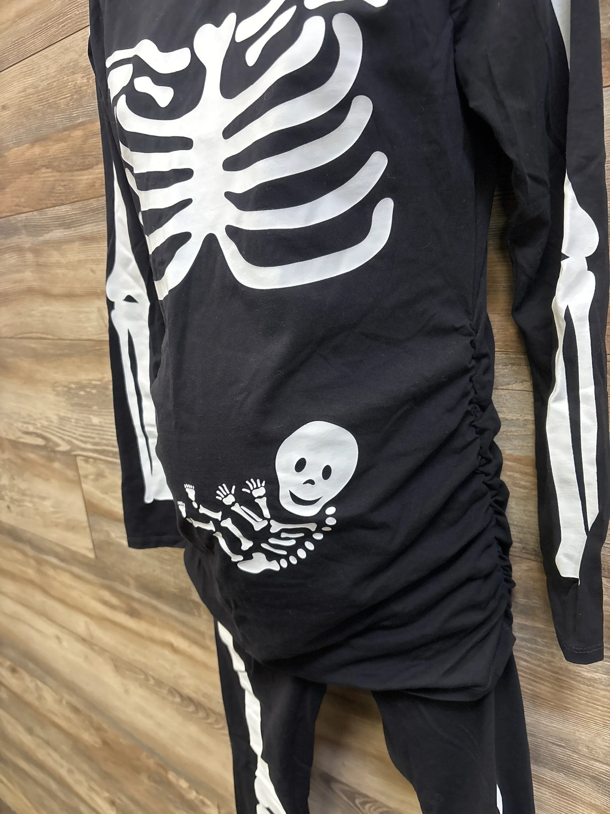 Motherhood Maternity 2pc Skeleton Shirt & Leggings Set Black sz Medium
