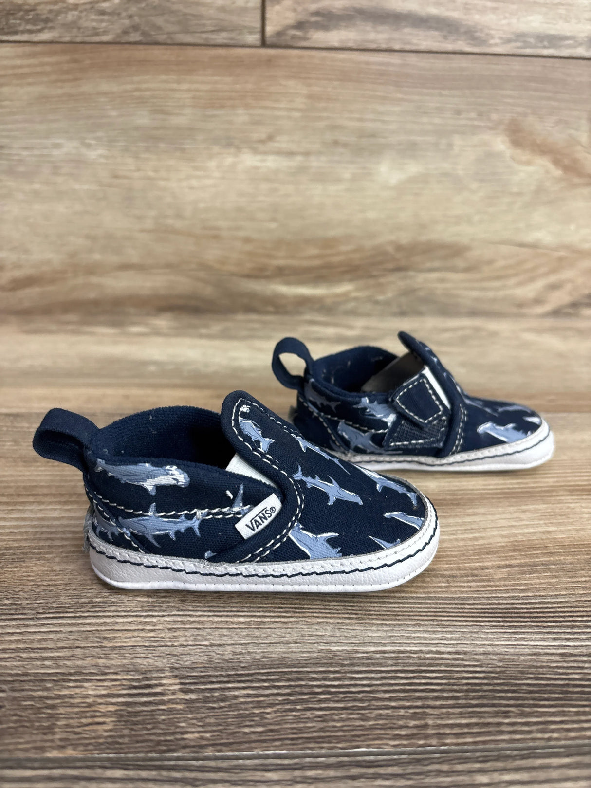 Vans Slip-On V Shark Print Shoes Navy sz 2c