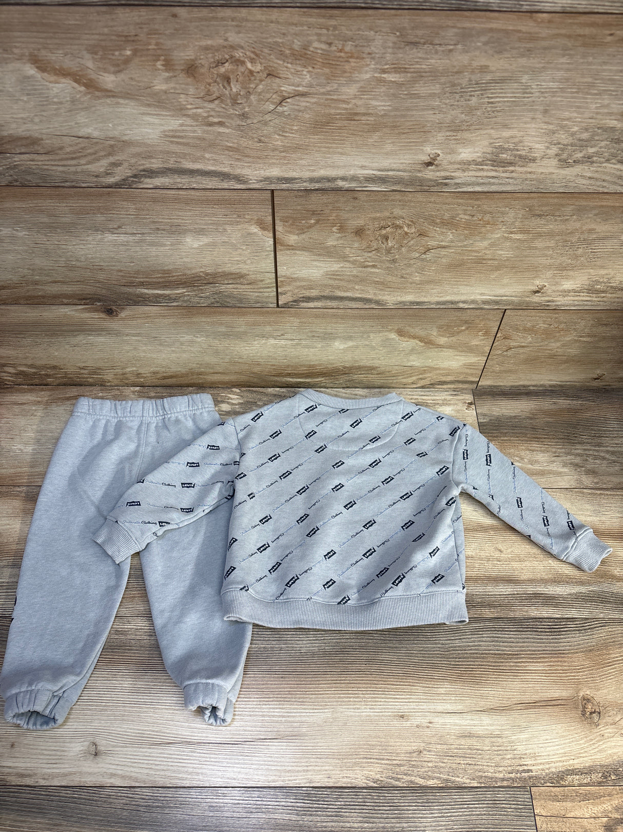 Levi's 2pc Pullover Sweatshirt & Joggers Set Grey sz 24m
