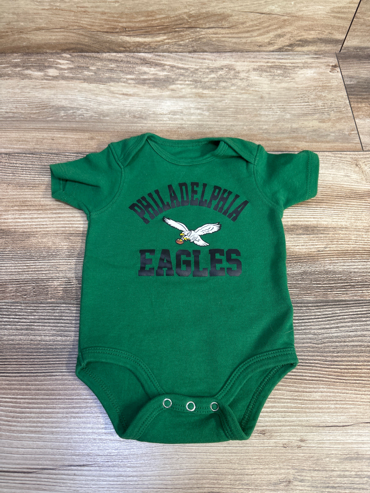 NFL Philadelphia Eagles Bodysuit Green sz 0/3m