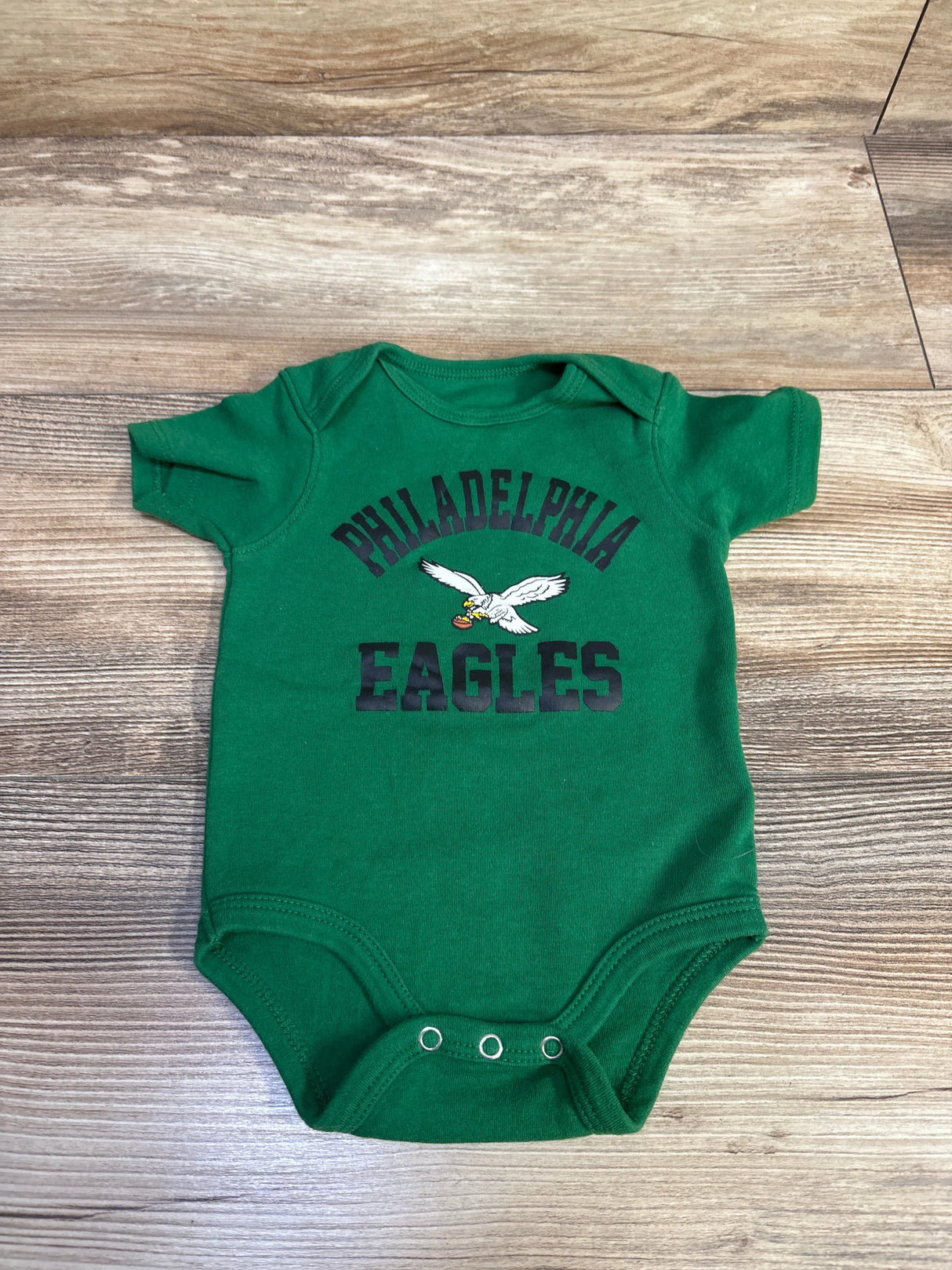 NFL Philadelphia Eagles Bodysuit Green sz 0/3m
