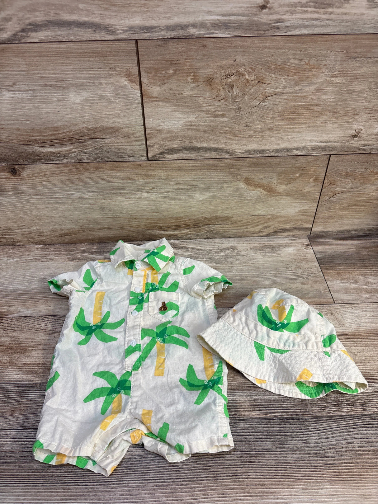Baby Gap 2pc Polo Shortie Romper & Hat Set Cream sz 0-3m