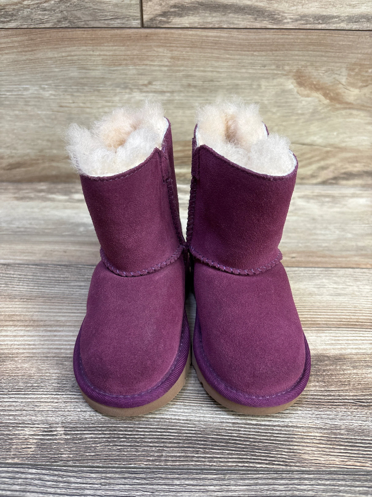 UGG Maybin Pull On Boots Purple sz 7c
