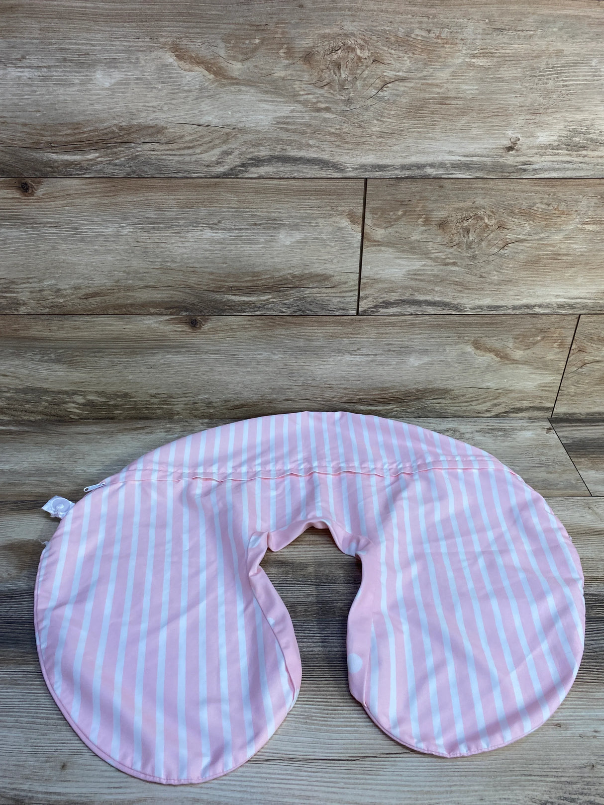 Boppy Nursing Pillow Cover Pink