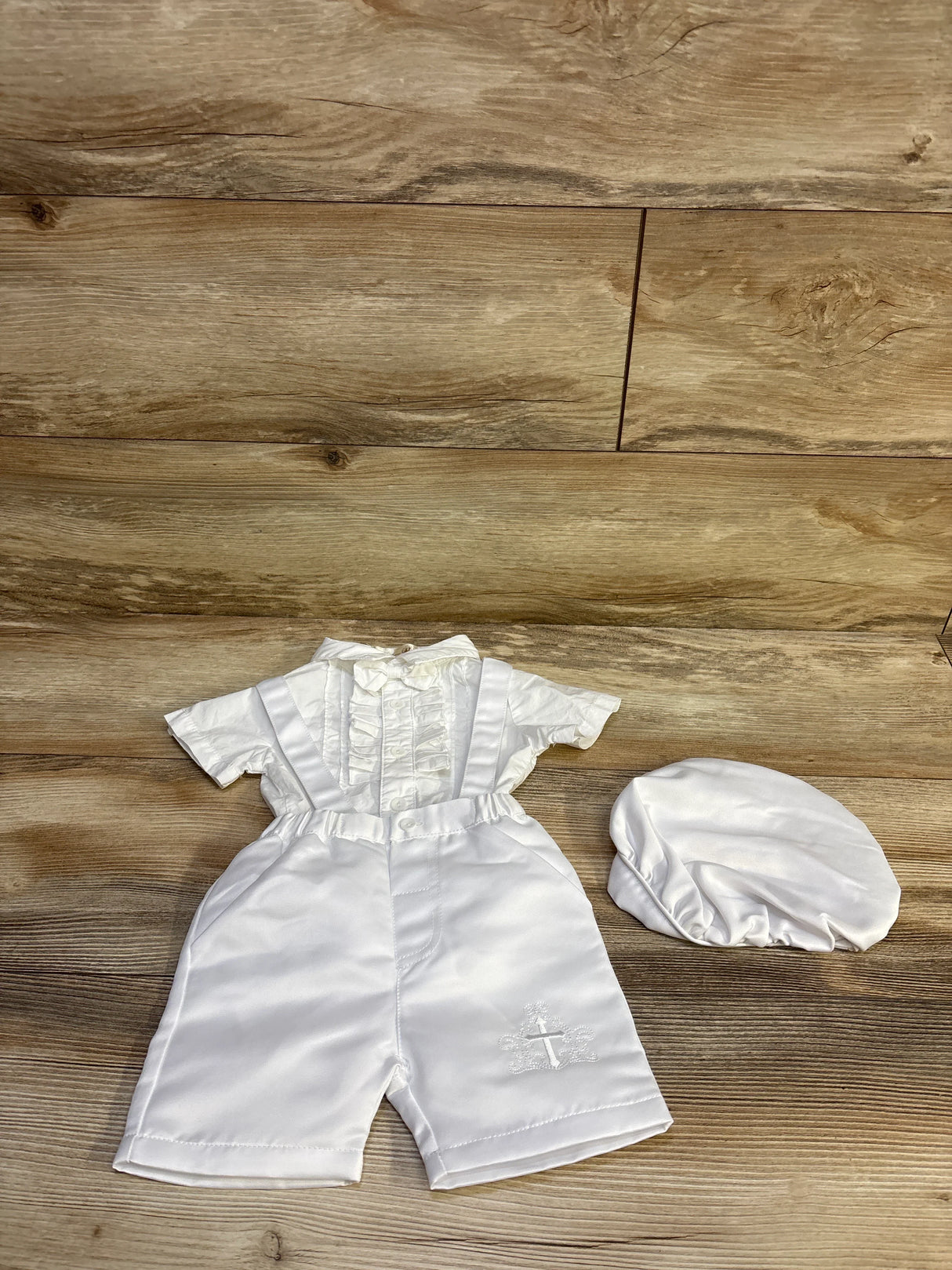 NIUBAO 3pc Christening Outfit with Suspender Shorts White sz 3m