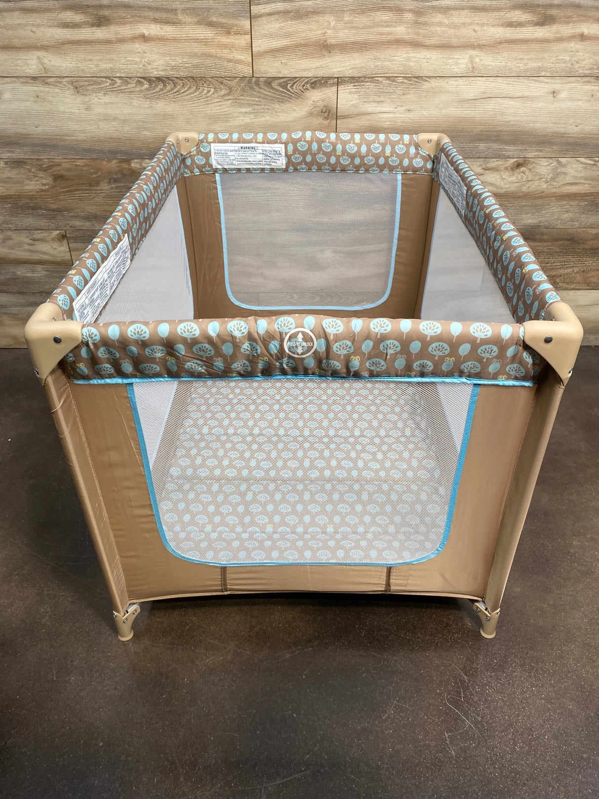 Dream on Me Zodiak Play Yard, Coffee/Blue