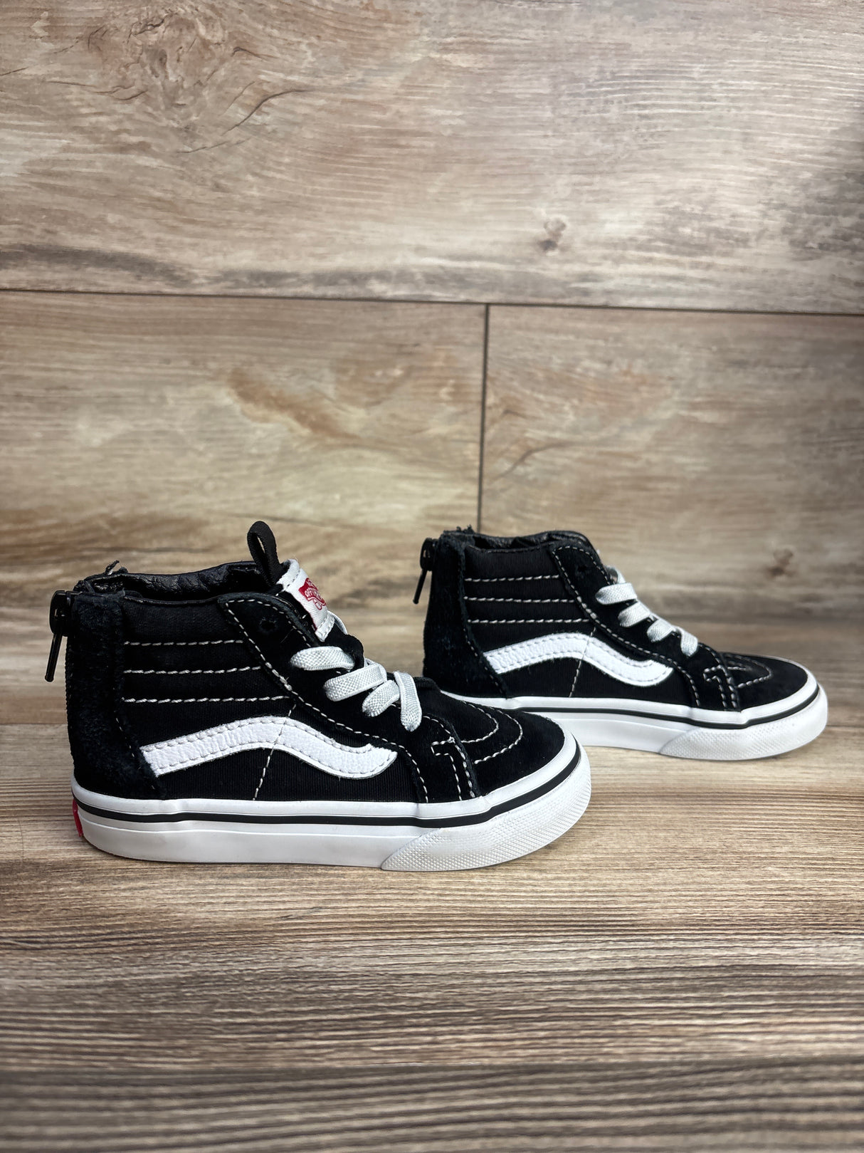 Vans Sk8-Hi Zip Shoes, Black sz 7c
