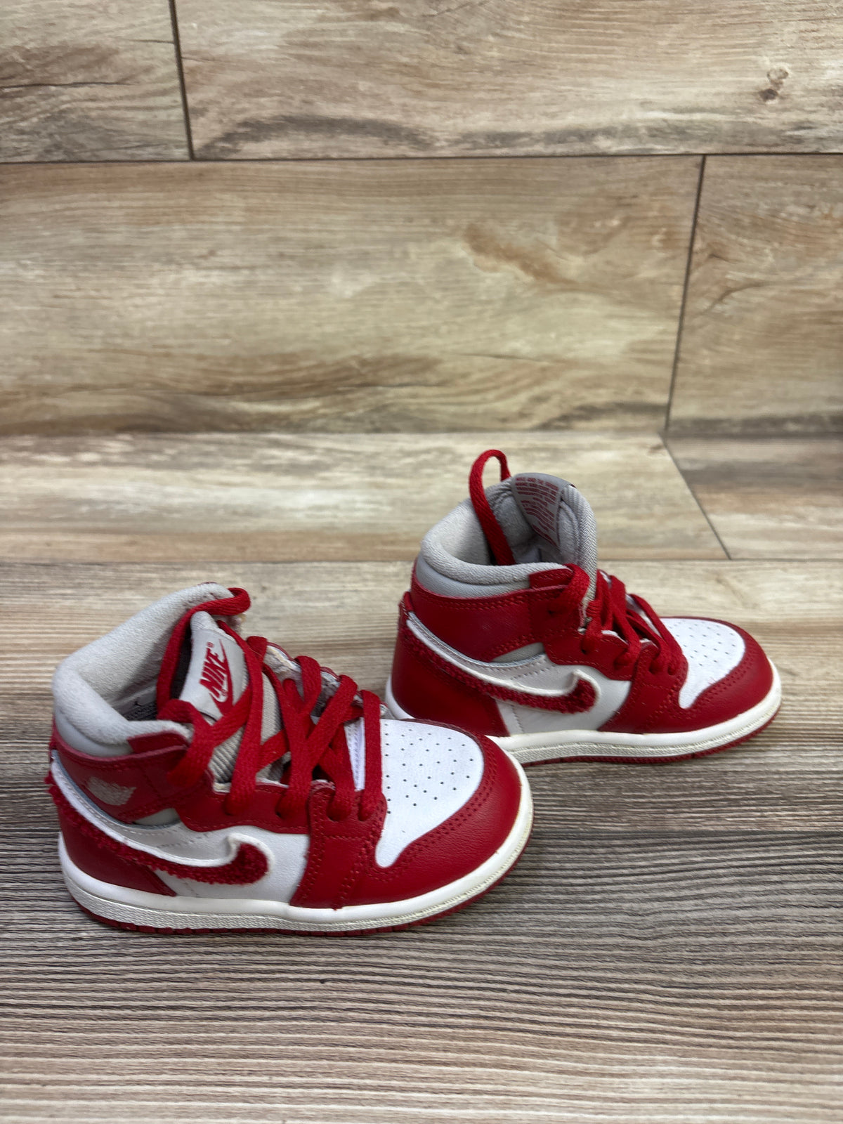 Air Jordan 1 Retro High OG TD 'Newstalgia Chenille' Sneakers sz 7c