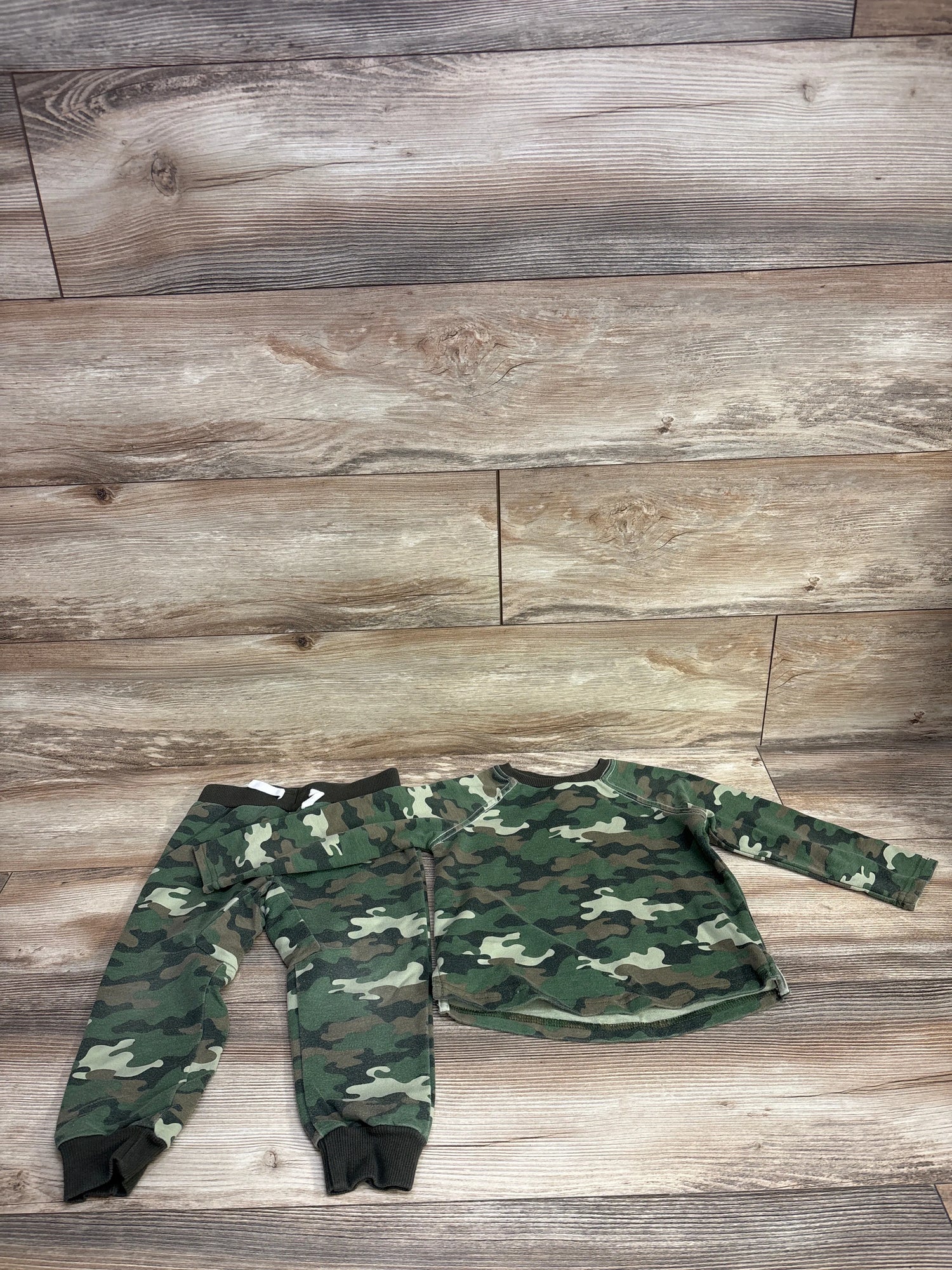 Tommy Bahama 2pc Camo Shirt & Joggers Set Green sz 3T