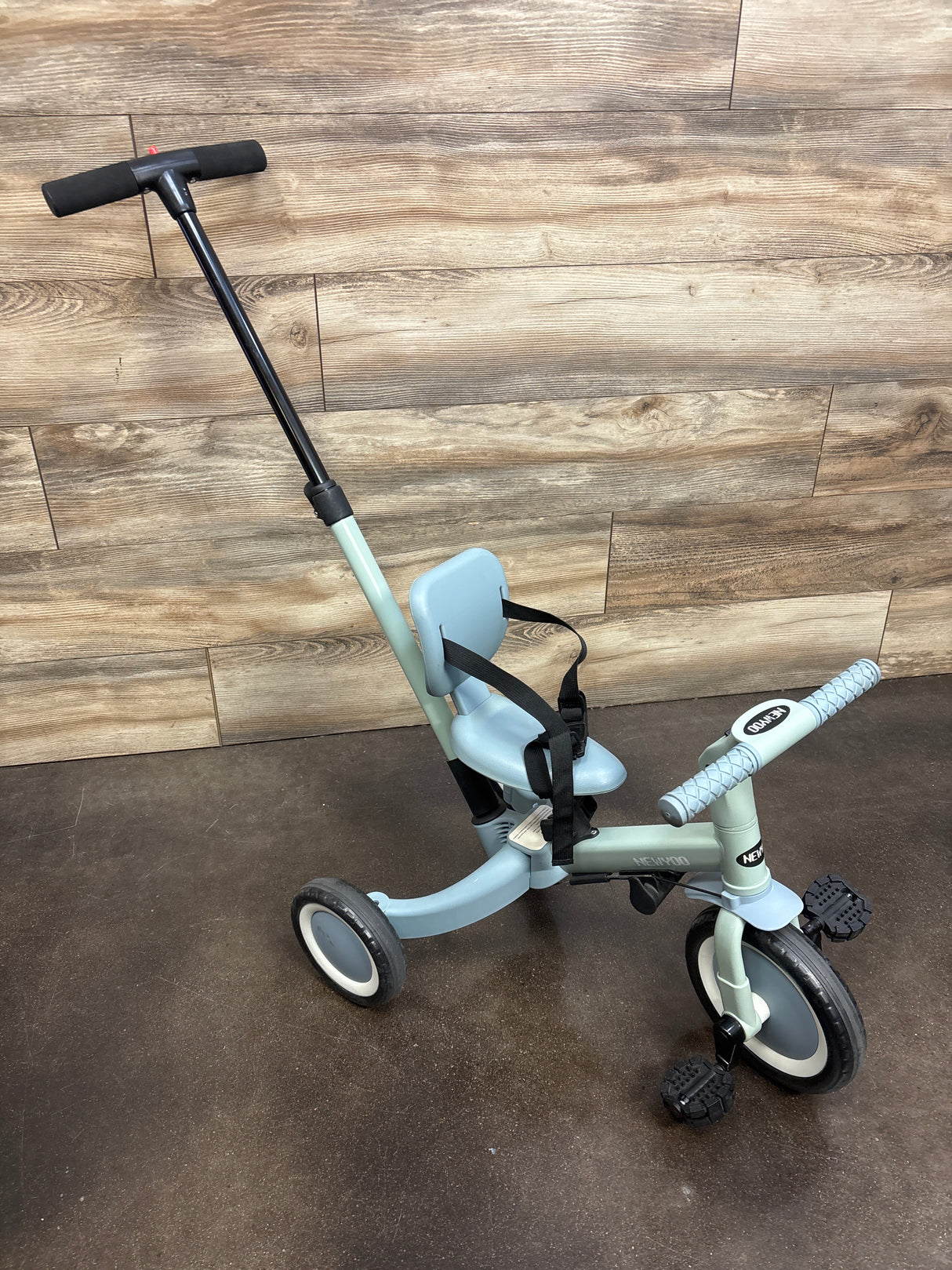 newyoo TR007 Toddler Tricycle with Push Handle Green