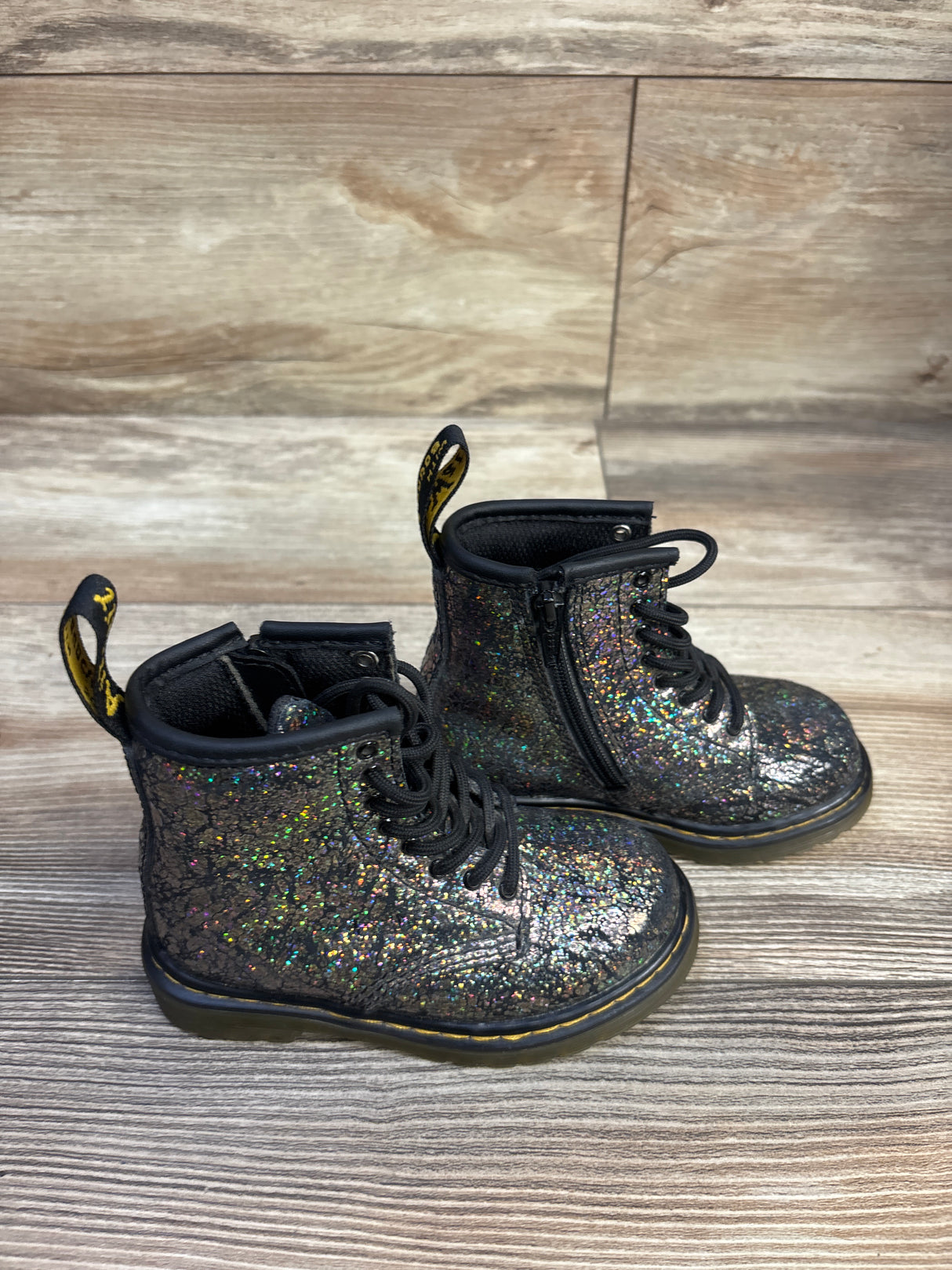 Dr. Martens 1460 Crinkle Metallic Lace Up Boots Black sz 7c