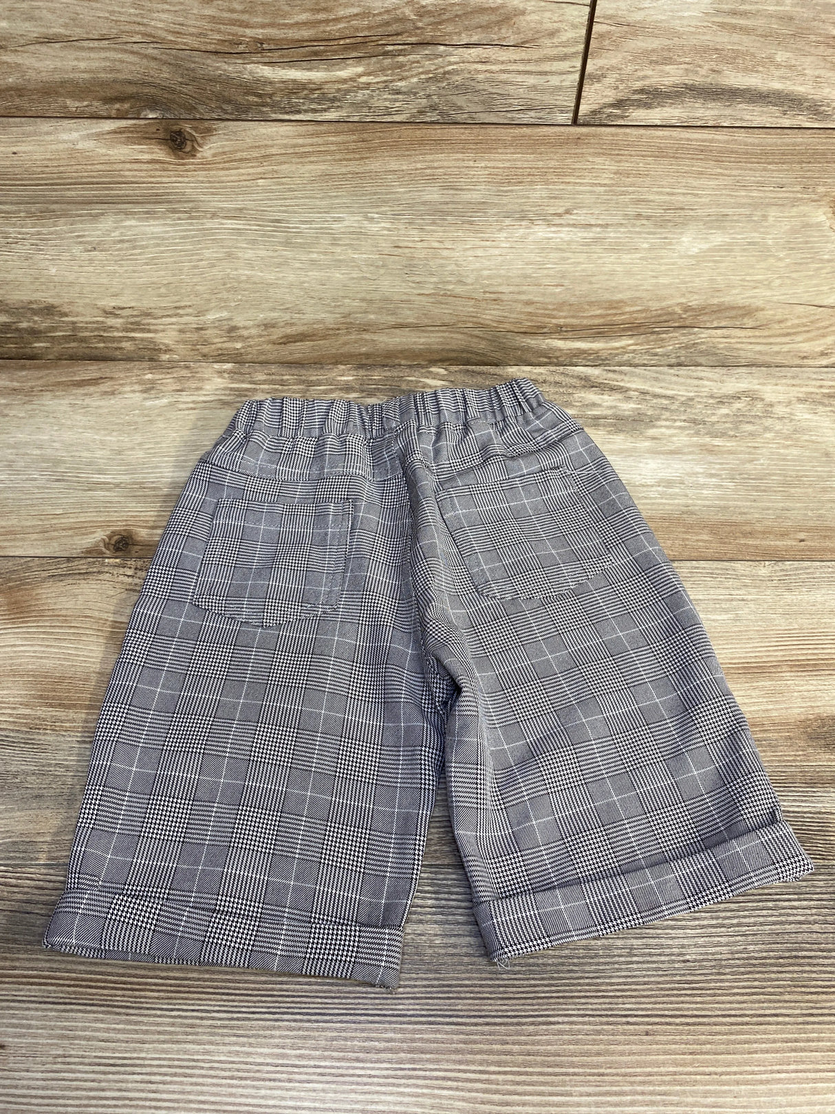 Pull On Shorts Grey sz 4-5T - Me n Mommy To Be