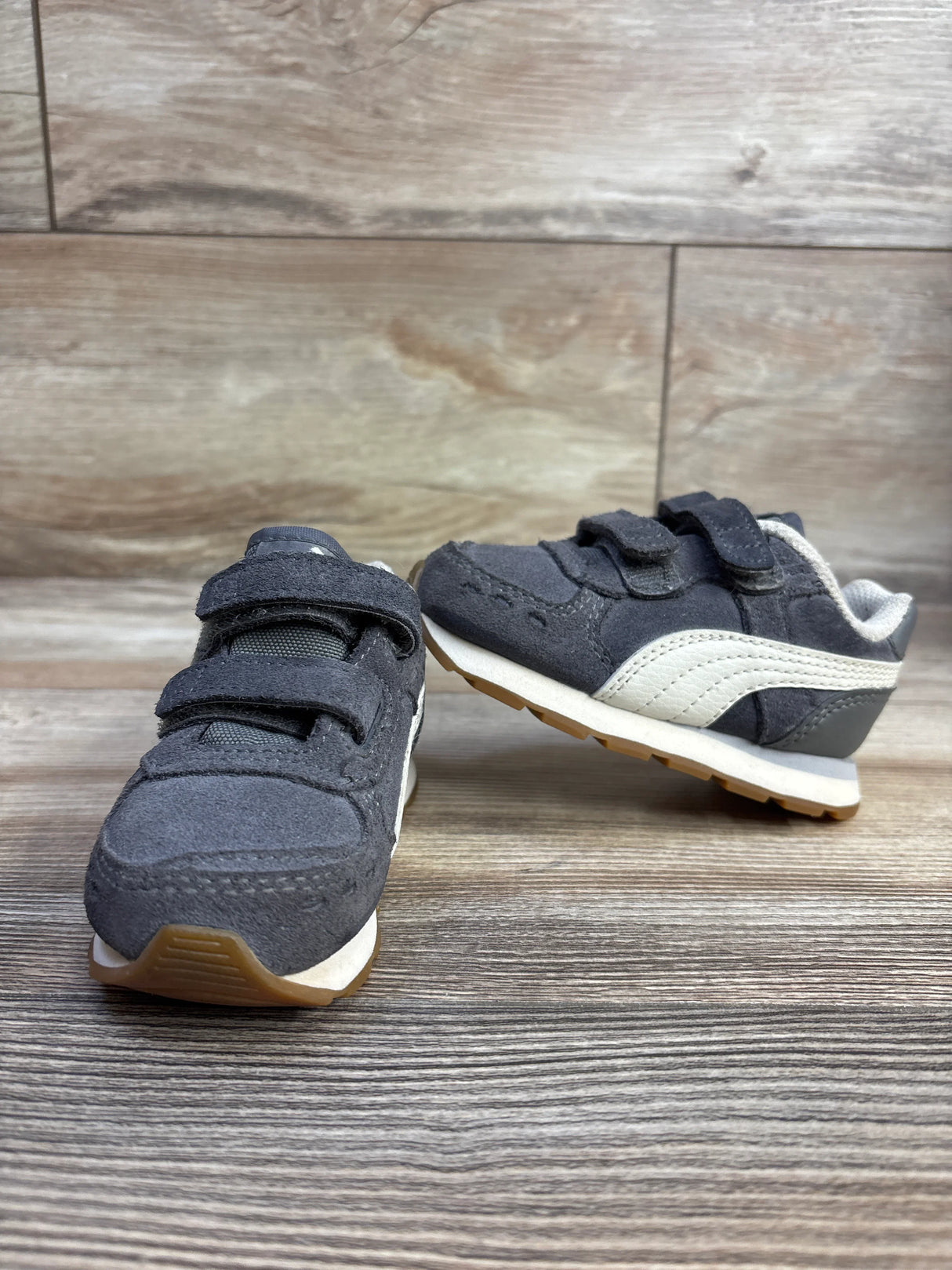 PUMA Vista Hook & Loop Sneakers, Grey sz 5c