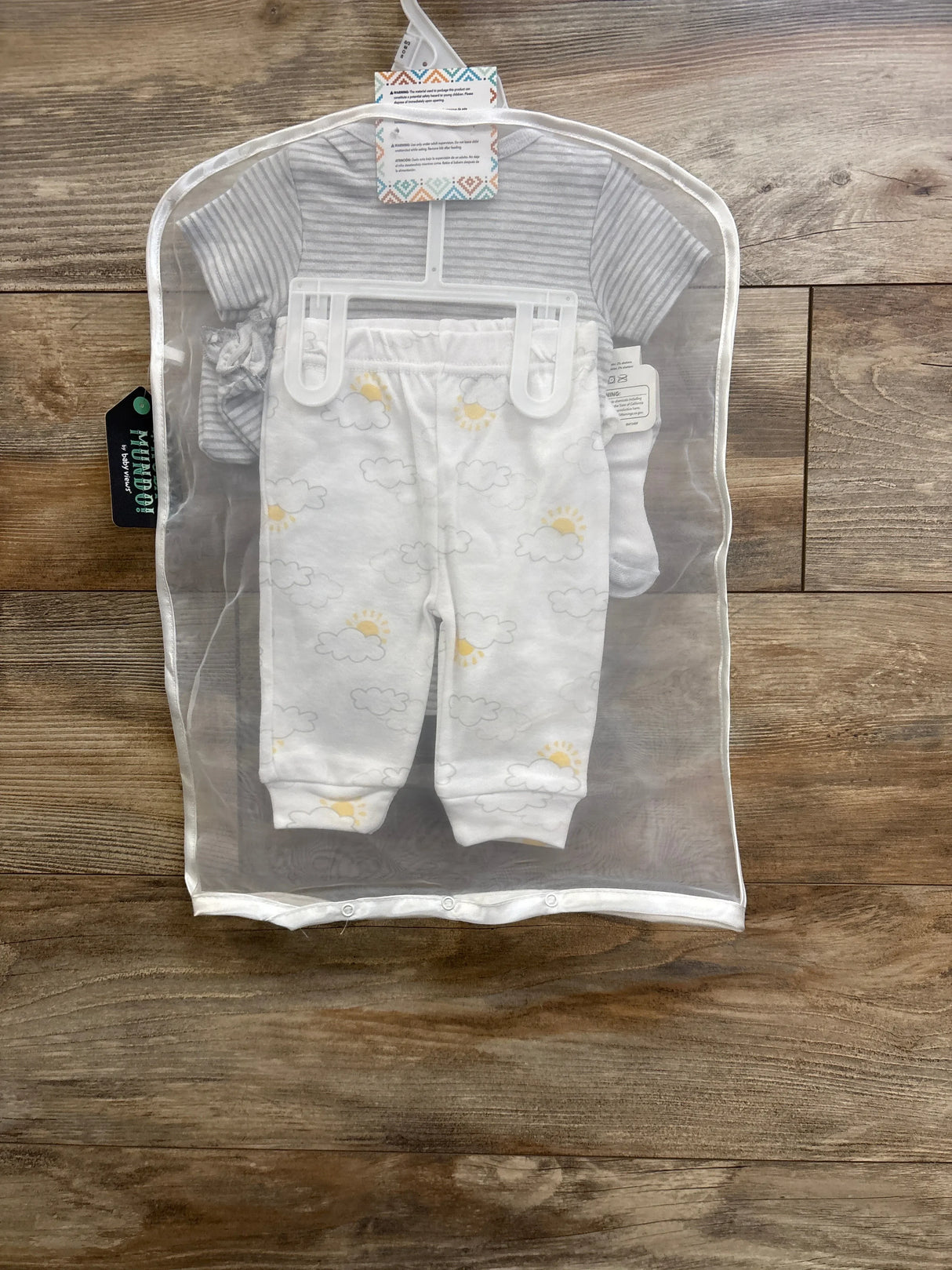 NEW Hola Mundo! by Baby Views 8pc Gift Set White sz 0-3m