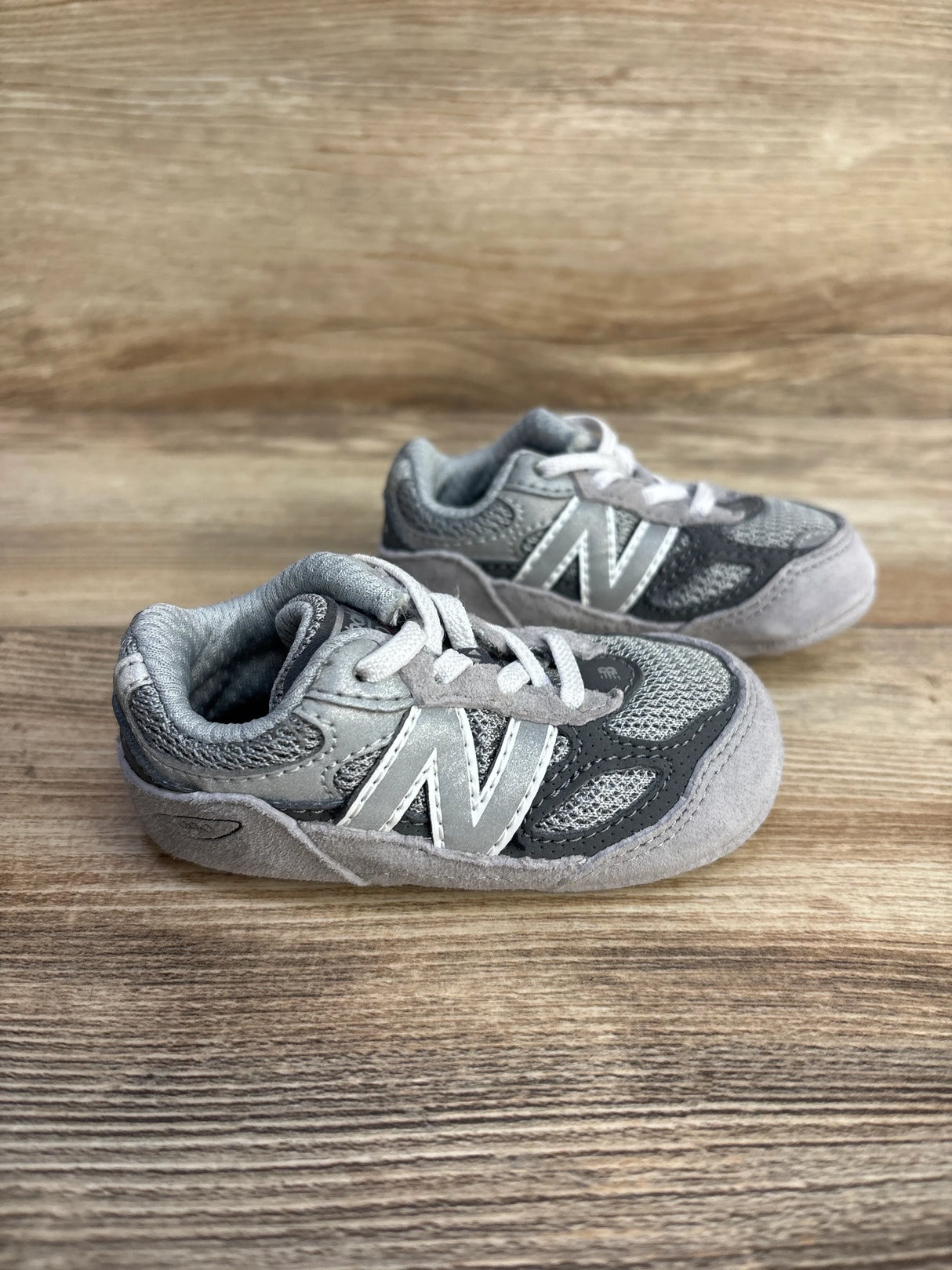 New Balance 990v6 Crib Bungee Sneakers Grey sz 3c - Me n Mommy To Be