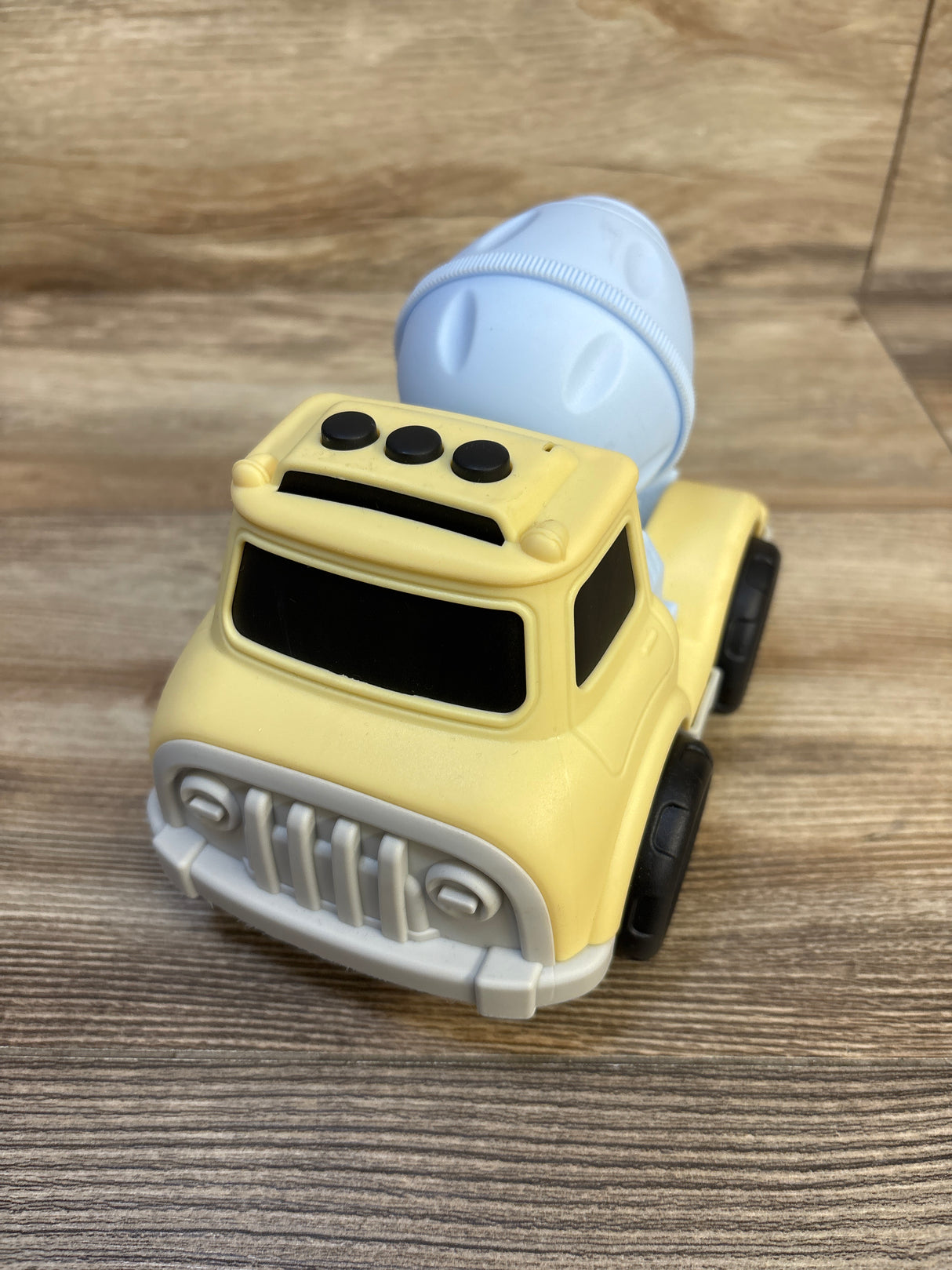 Daiso Cement Mixer Truck