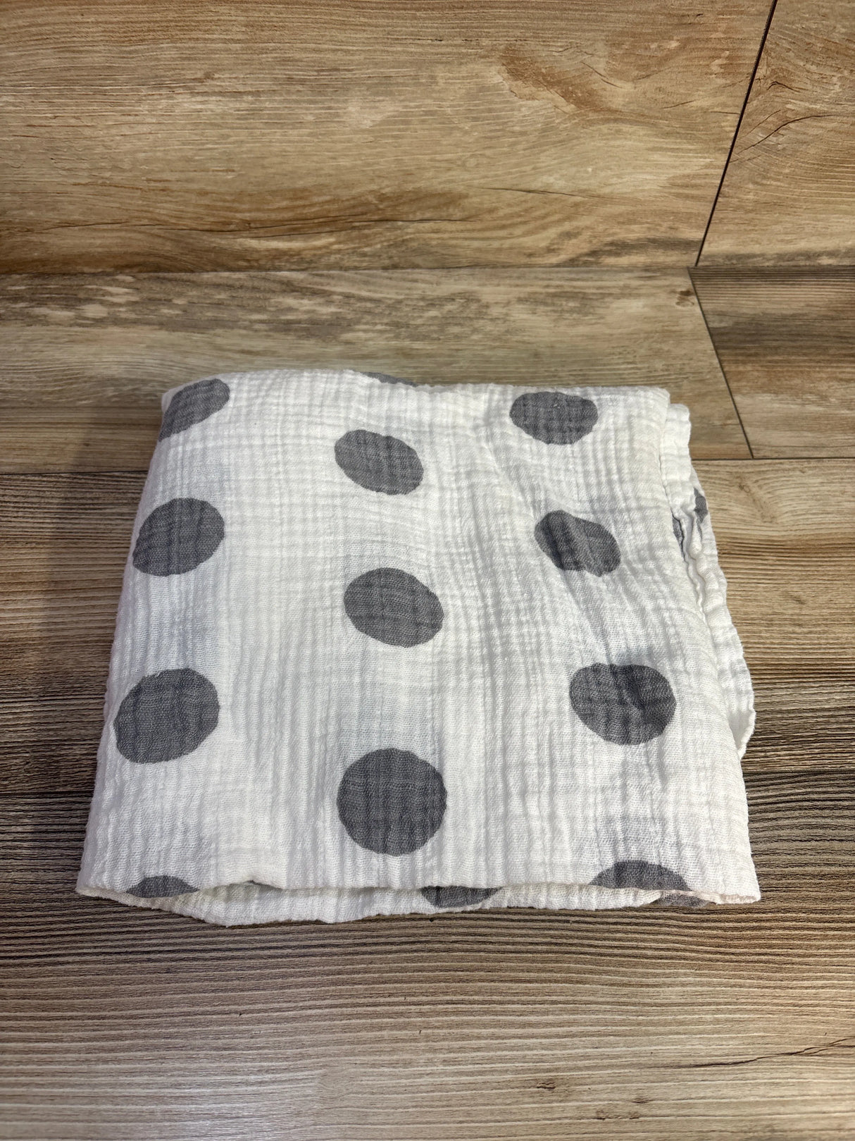 Momo Bebe Muslin Swaddle Blanket, White Polka Dot
