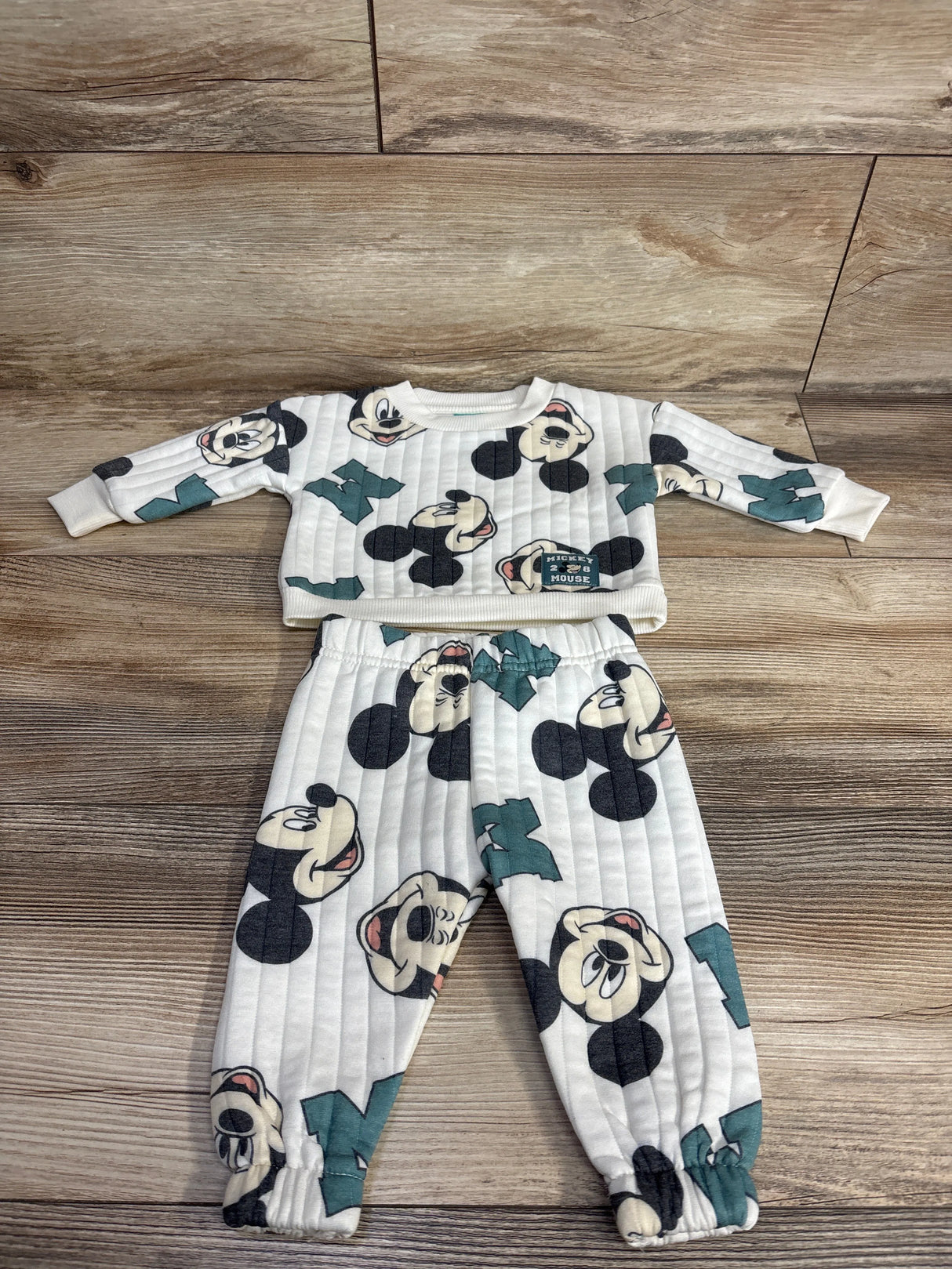 Kids long sleeve and pants set with Mickey Mouse print on wood background