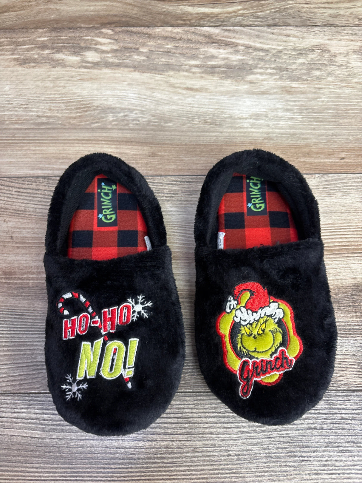 The Grinch Slippers Black sz 13c/1Y