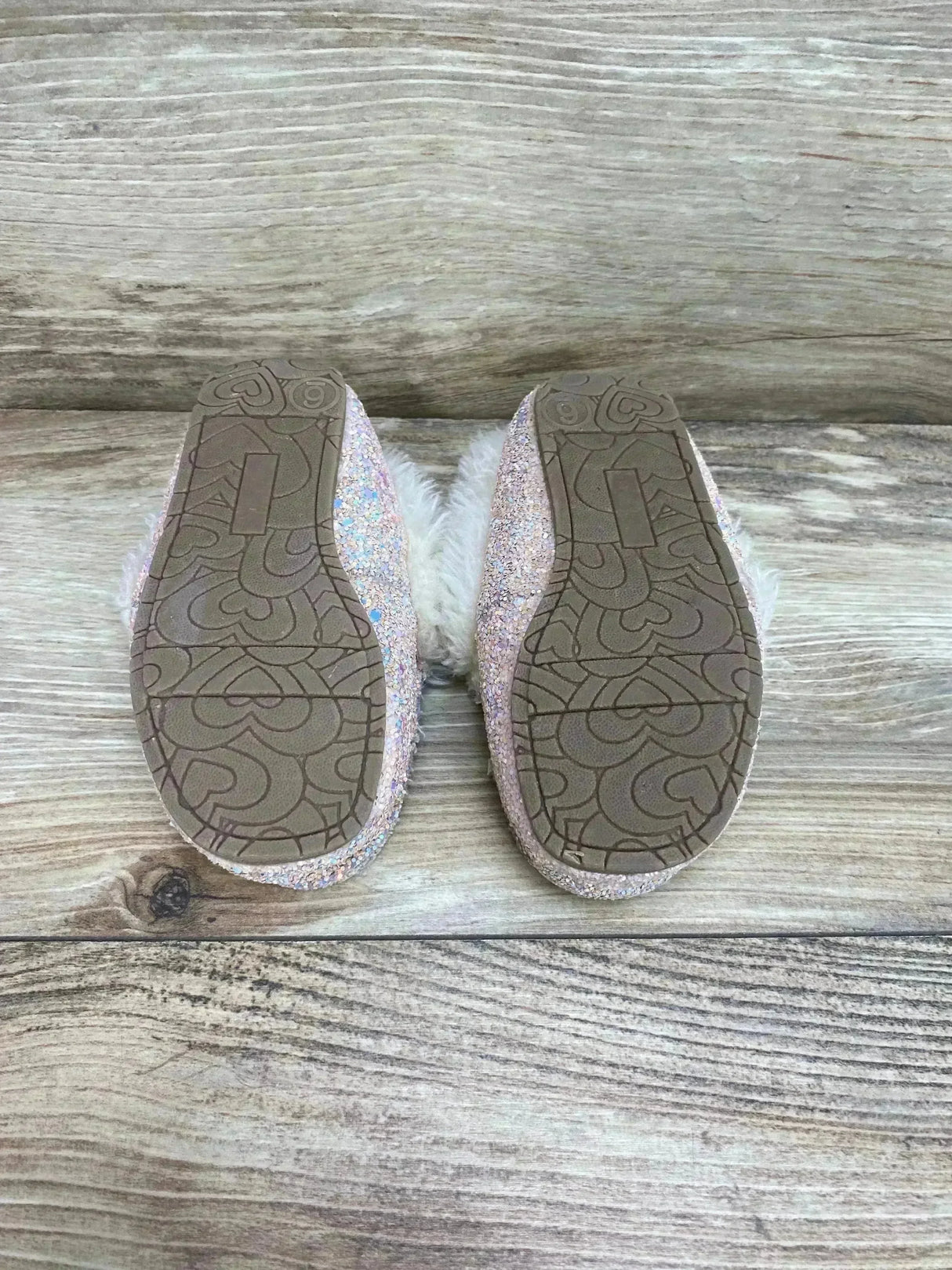 Cat & Jack Medora Slippers sz 6c - Me n Mommy To Be