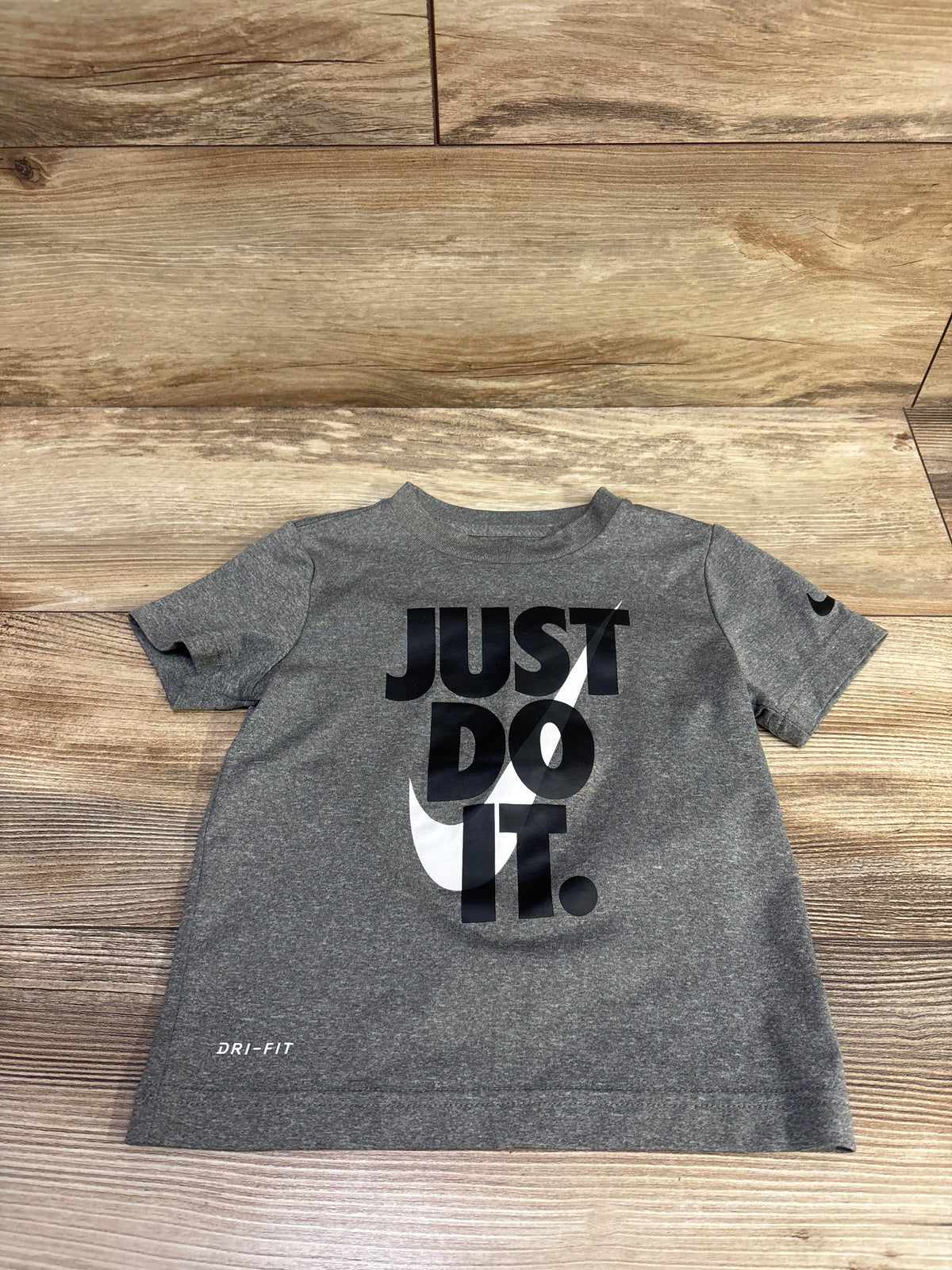 Nike Dri-Fit Shirt Grey sz 3T