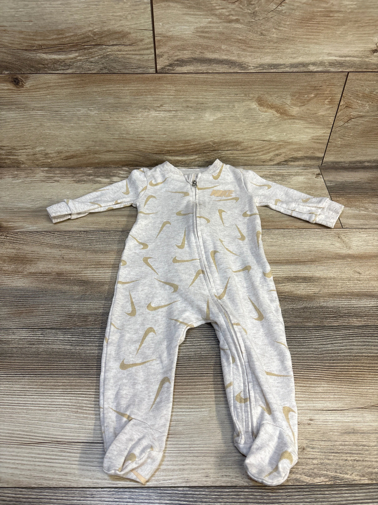 Nike Sleeper Beige sz 6m