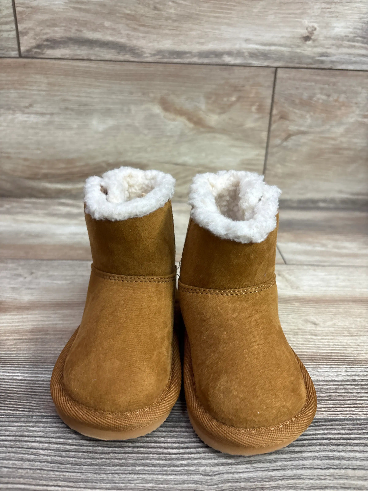 Baby Gap vegan suede sherpa lined cozy boots in cognac brown, size 4c