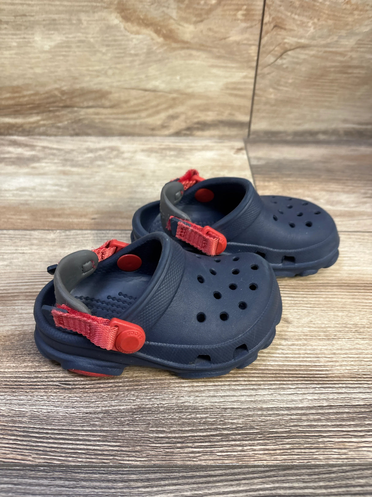Crocs All-Terrain Clogs Navy sz 6c