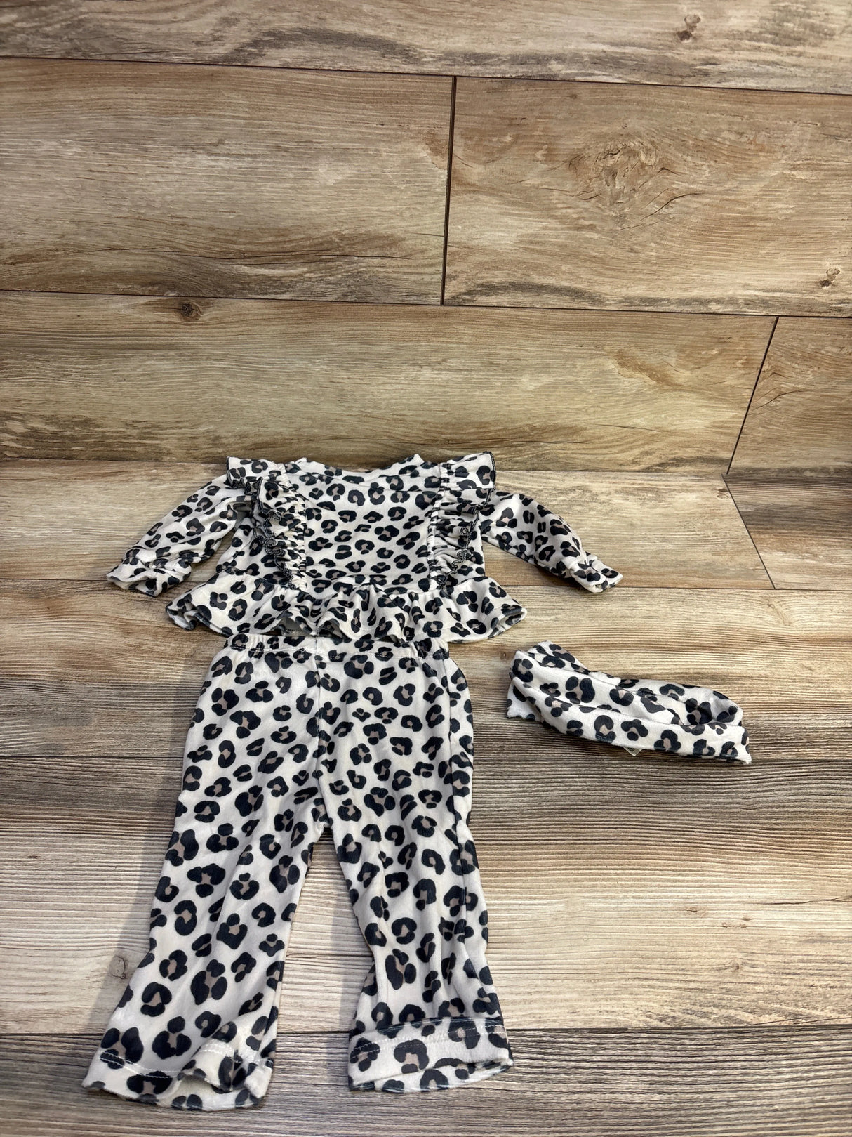 Floral Threads 3pc Leopard Print Velour Layette Set Tan sz 3-6m