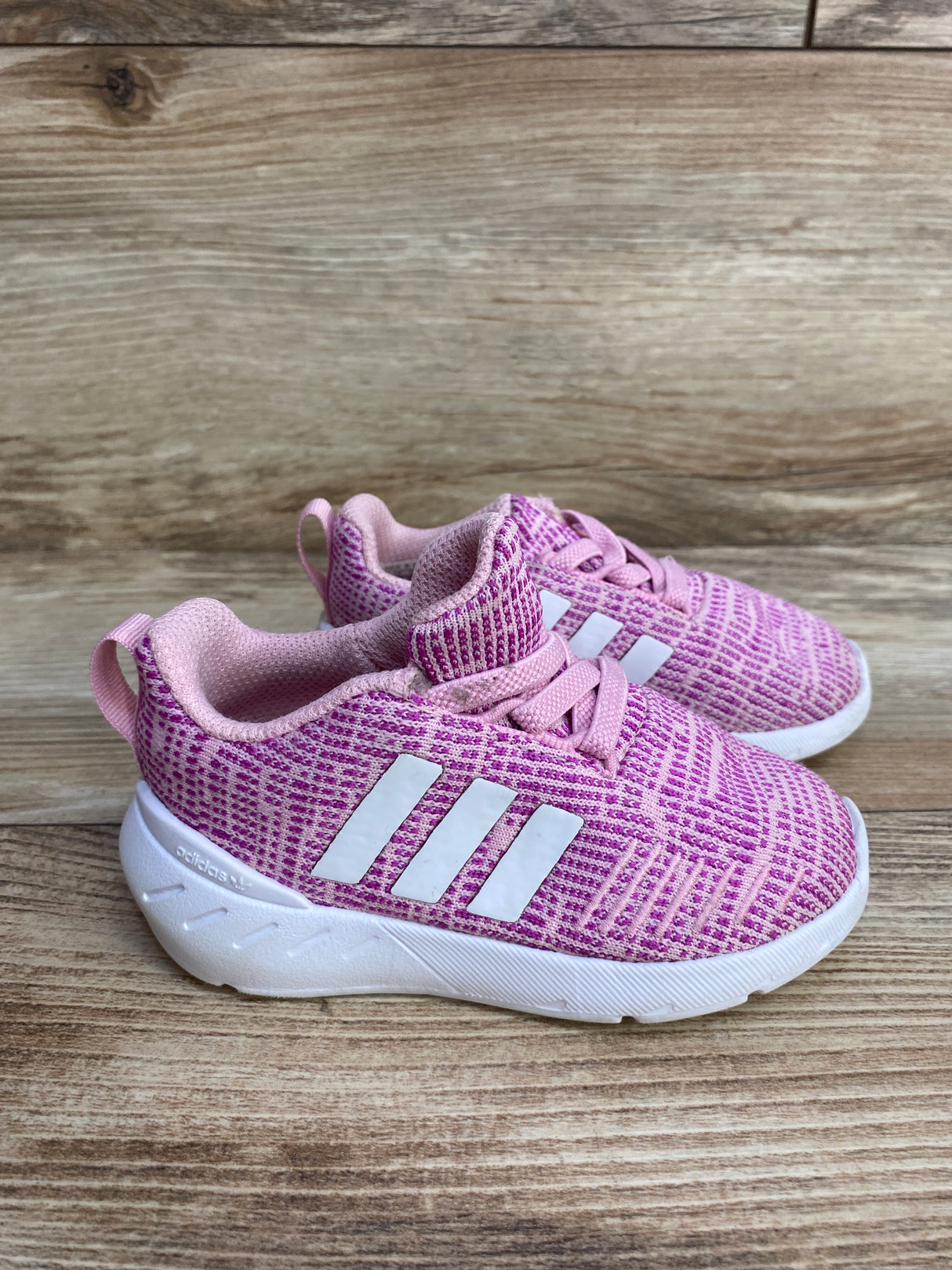 Adidas Swift Run 22 'True Pink' Sneakers sz 6c
