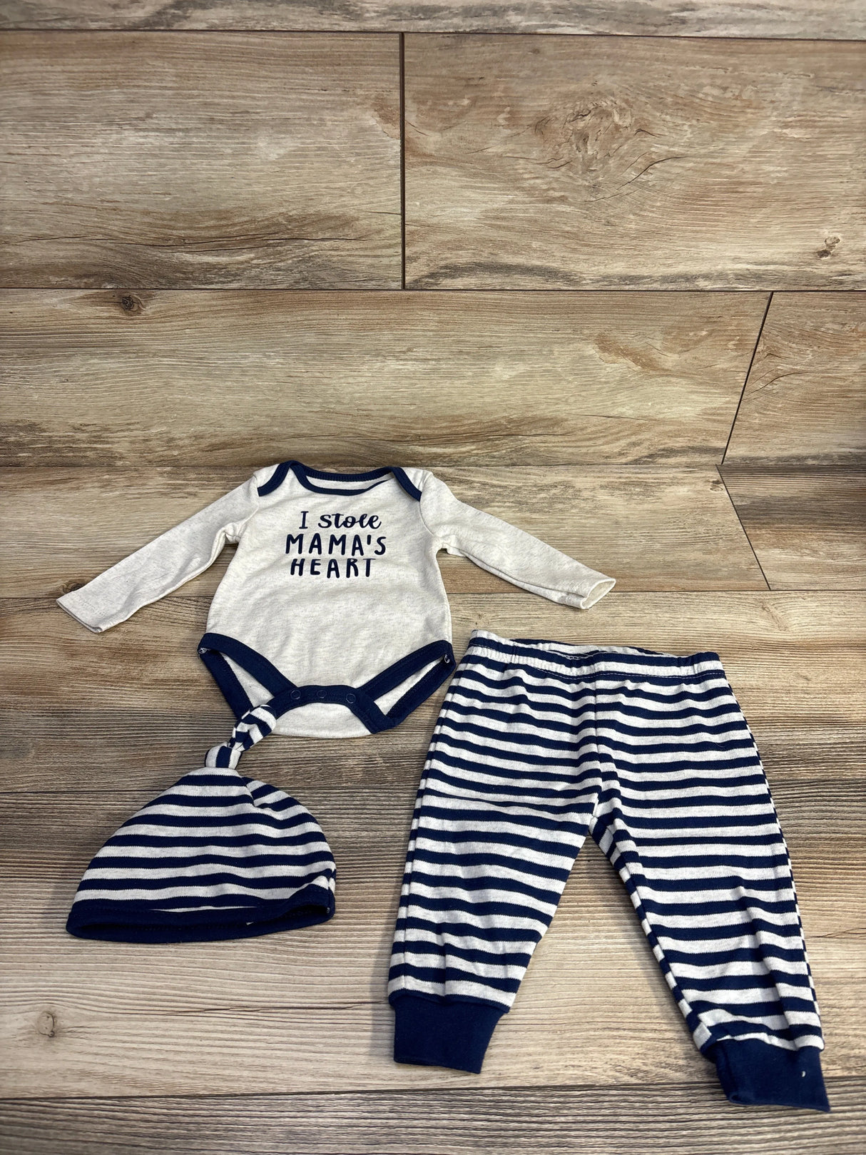 Baby Essentials 3pc I Stole Mama's Heart Bodysuit Set Grey sz 6m