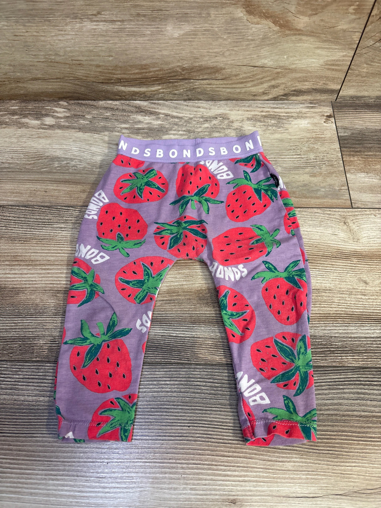 Bonds Strawberry Print Leggings Purple sz 6-12m