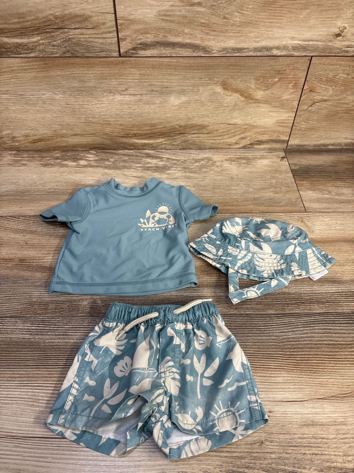 Carter's 3pc Rash Guard, Swim Trunks, & Hat Blue sz Newborn