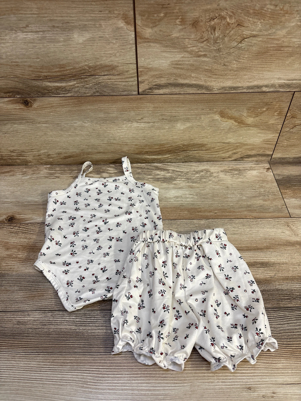 Shein 2pc Floral Tank Bodysuit & Shorts Set Ivory sz 6-9m