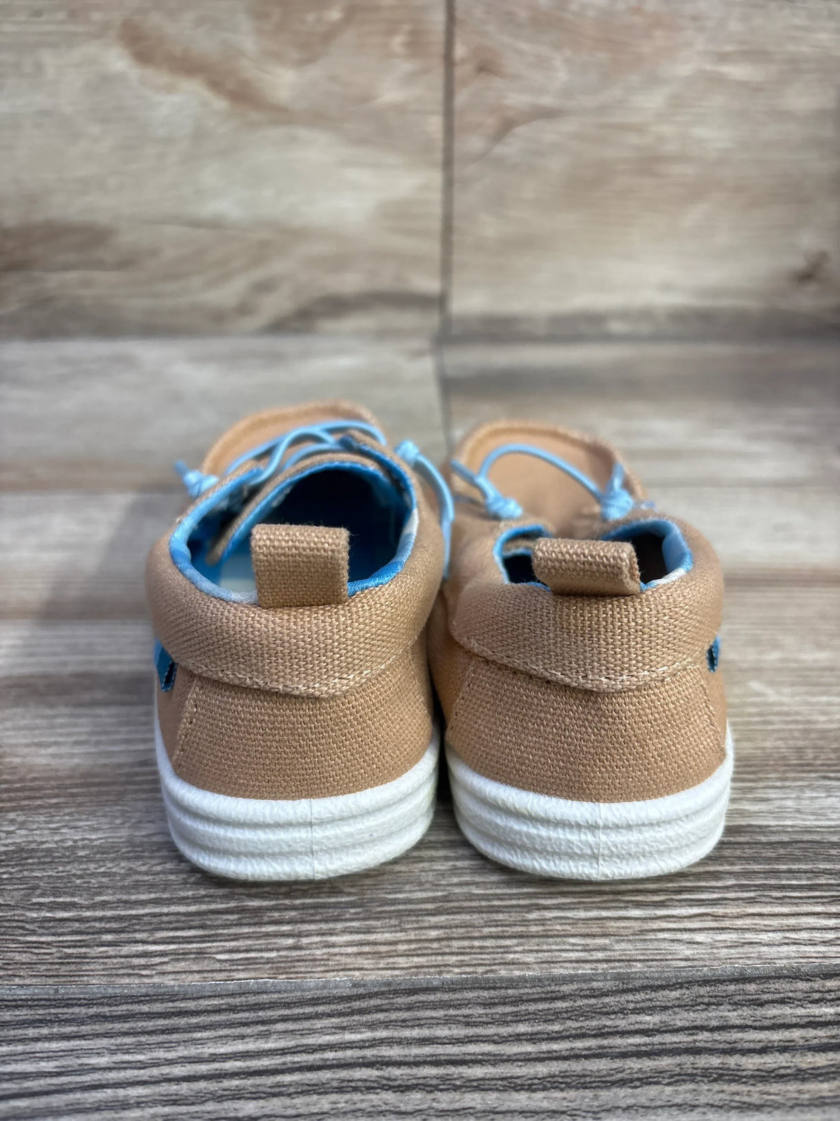 Cat & Jack Bobby Slip On Boat Sneakers Beige sz 7c