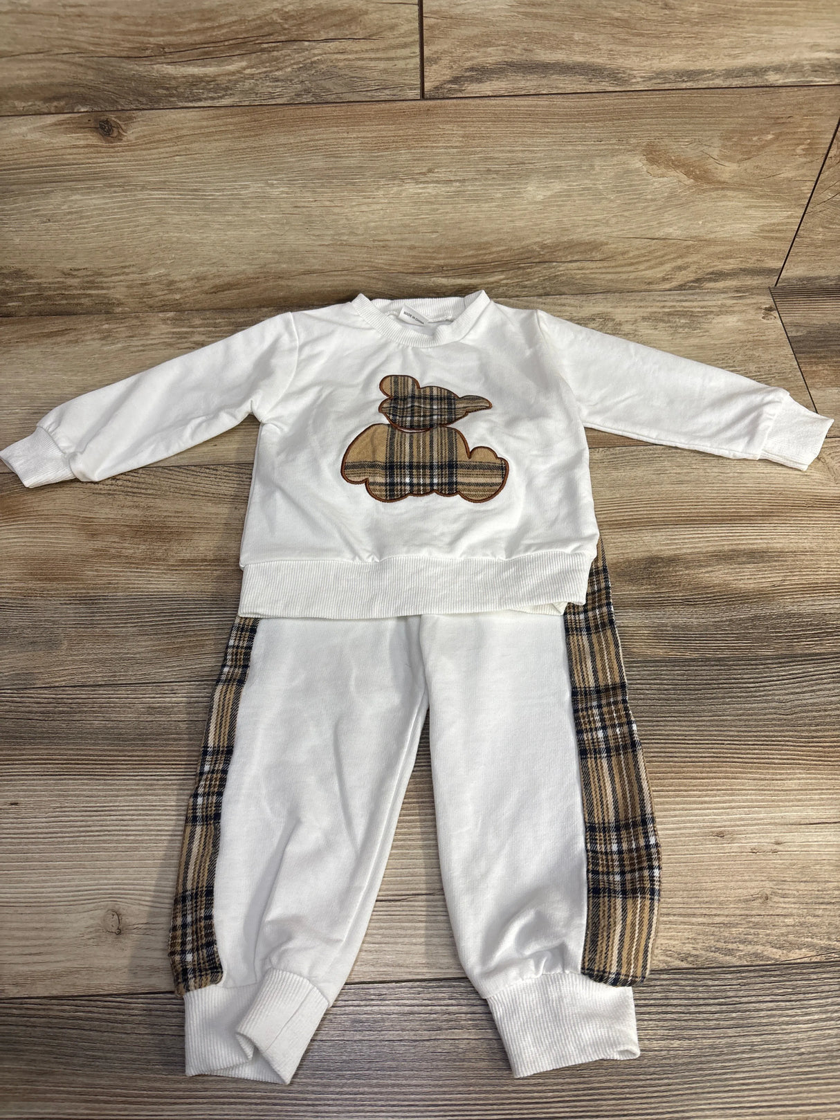 2pc Plaid Teddy Bear sweatshirt & Joggers Set White sz 12-18m