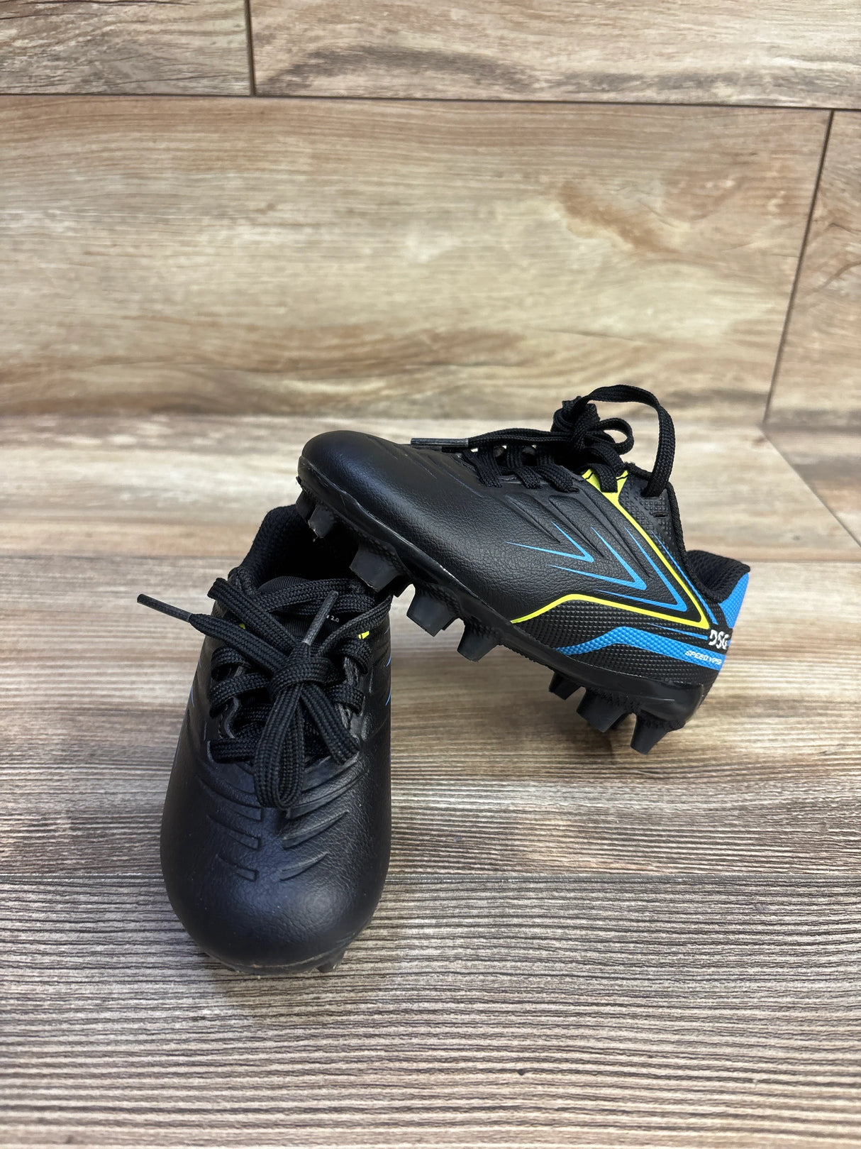 DSG Speed Viper 2.0 Soccer Cleats sz 7c