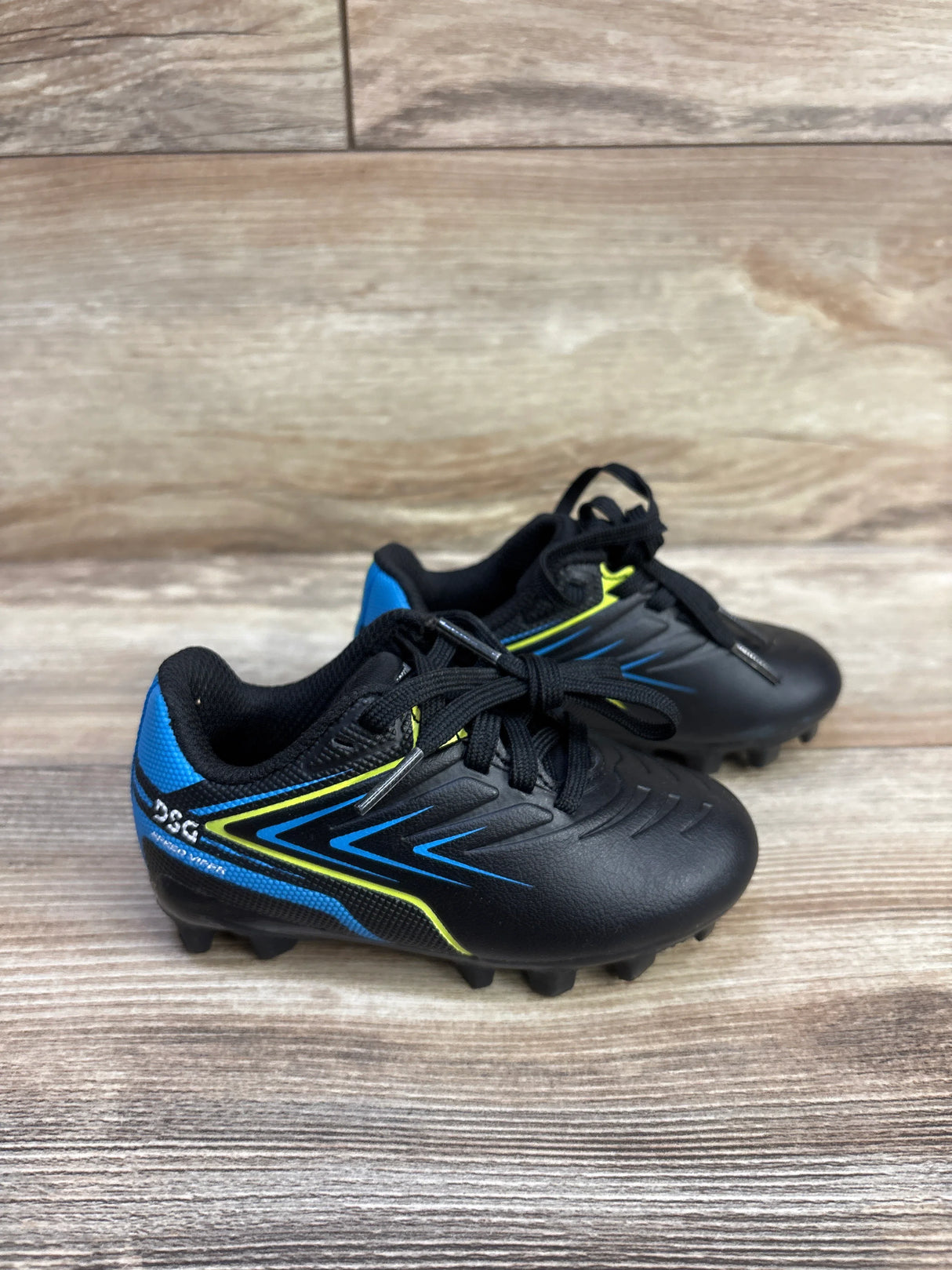 DSG Speed Viper 2.0 Soccer Cleats sz 7c