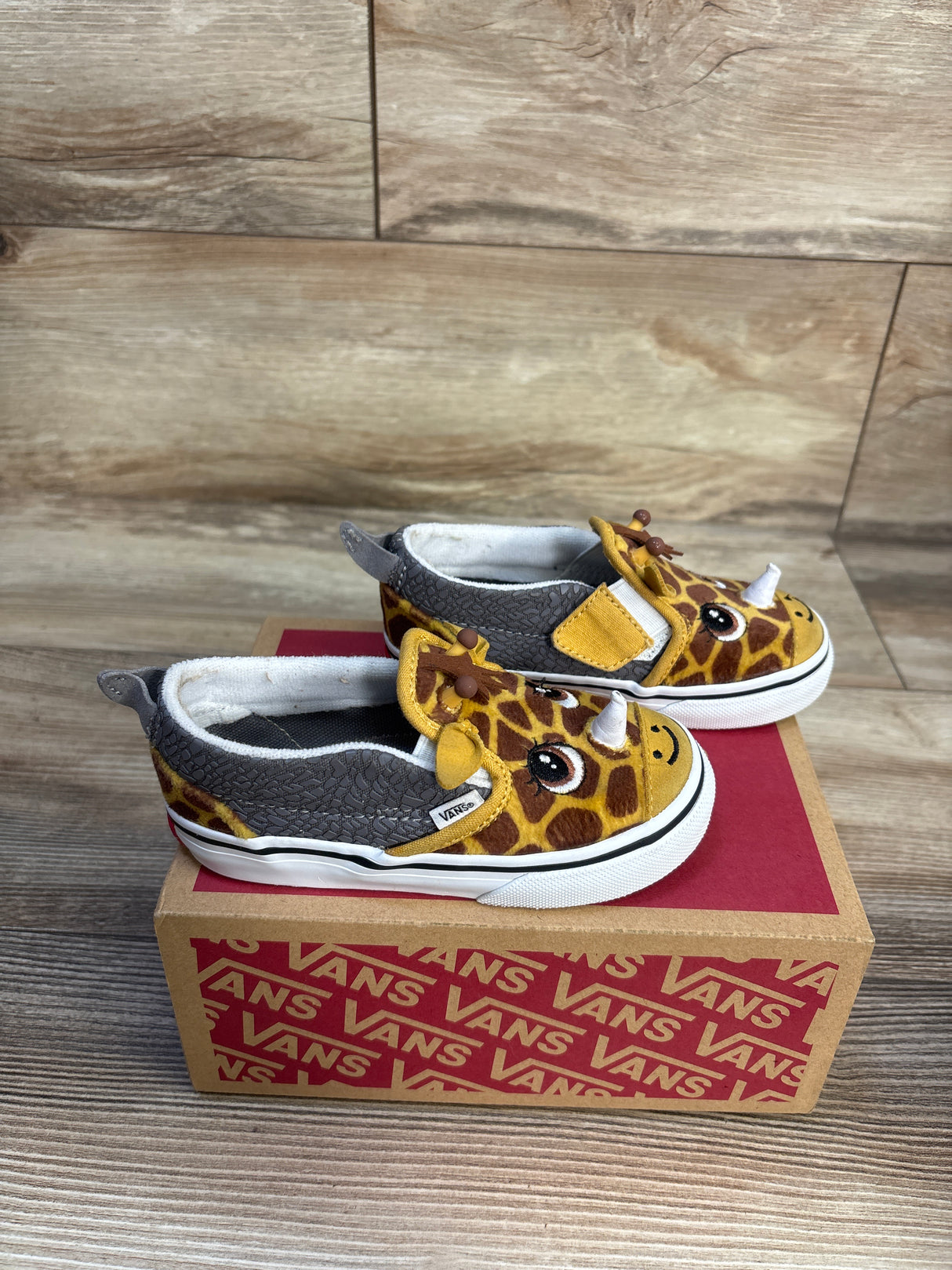 Vans Slip-On V Toddler 'Rinoceraffe' Sneakers sz 8c