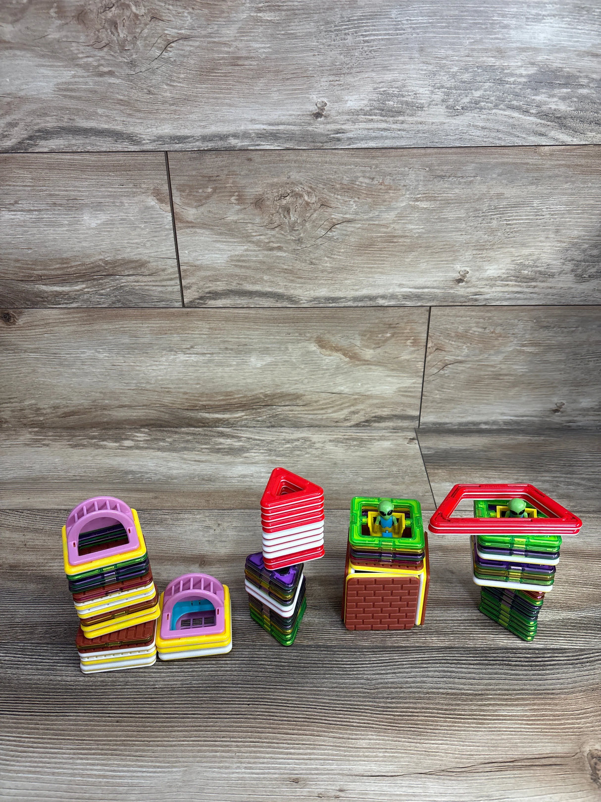 Magformers Rainbow Magnetic Tiles - 92ct.