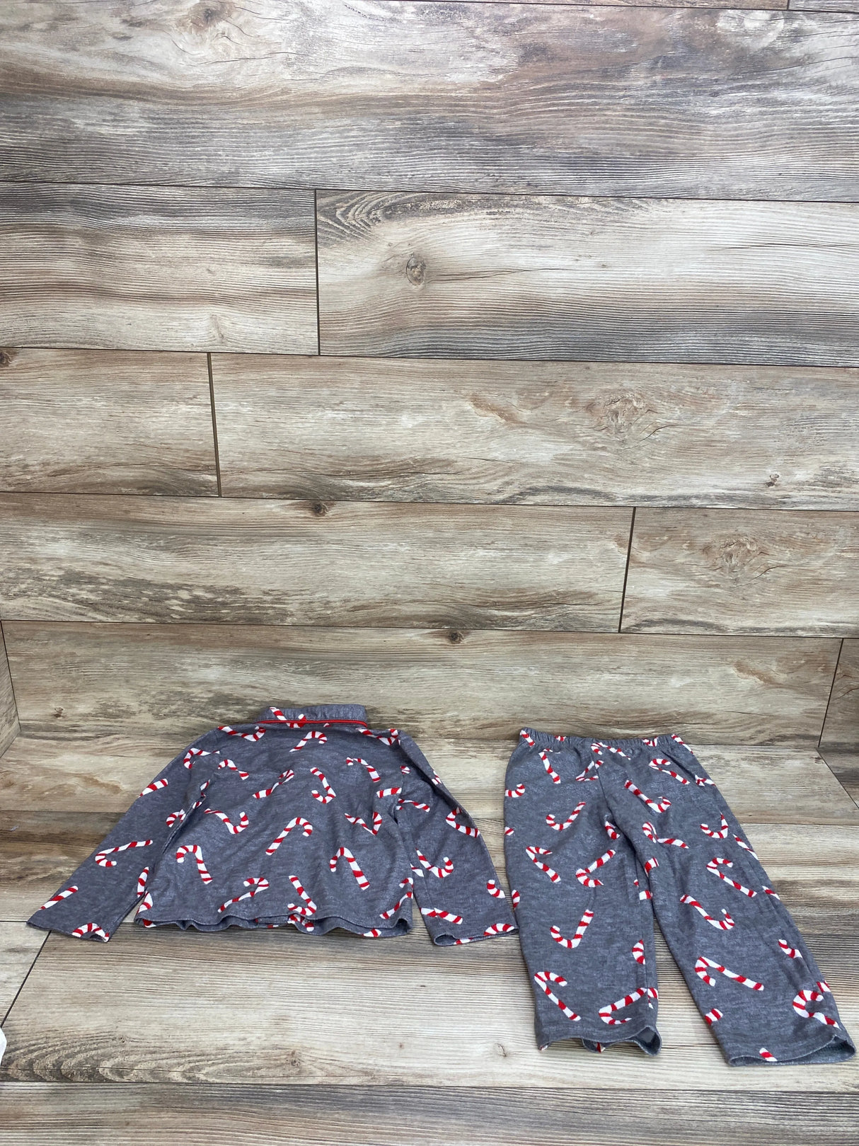 Carter's 2pc Candy Cane Pajama Set Grey sz 4T - Me n Mommy To Be