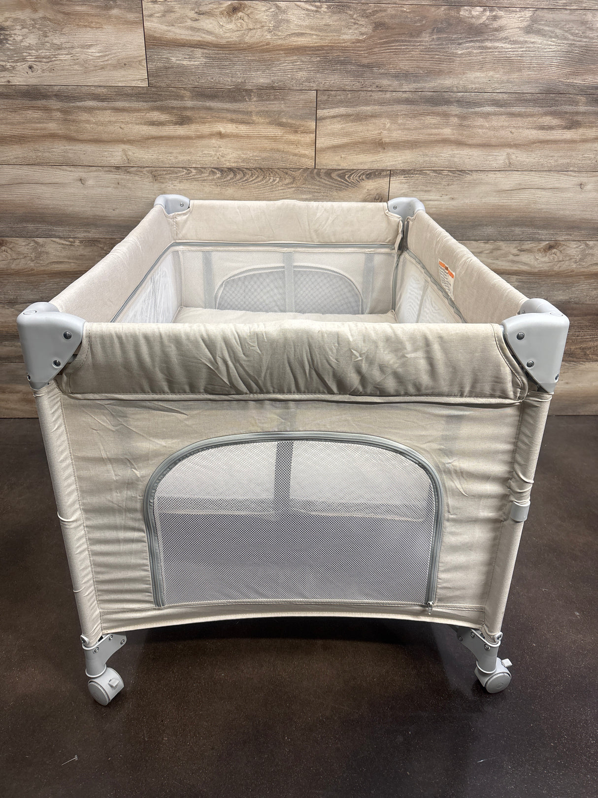 TinyGlow 3-in-1 Pack & Play/Baby Bassinet/Bedside Sleeper Beige