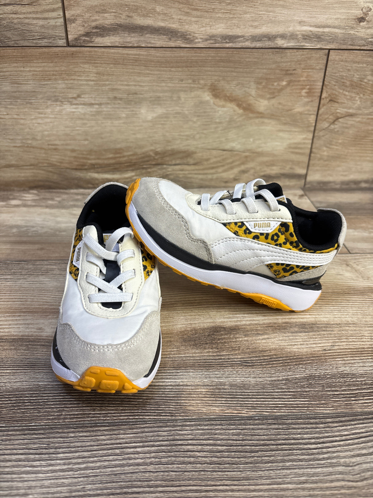Puma Seeker Retro Leo Low-Top Sneakers sz 10c