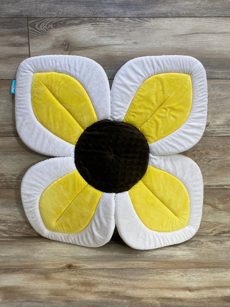 Blooming Bath Lotus Flower Bath Mat Yellow/White - Me n Mommy To Be