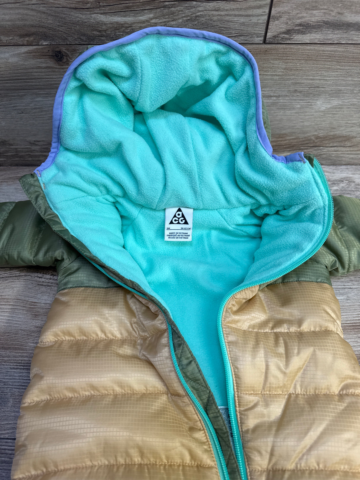 Nike ACG Primaloft Snowsuit Olive Green sz 3m