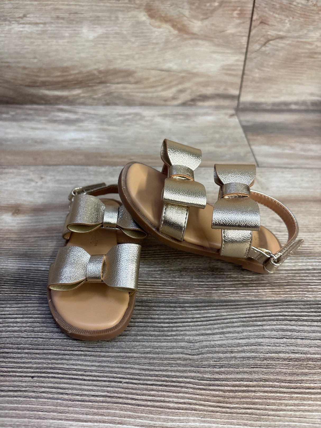 Cat & Jack Ruby Bow Sandals Gold sz 6c