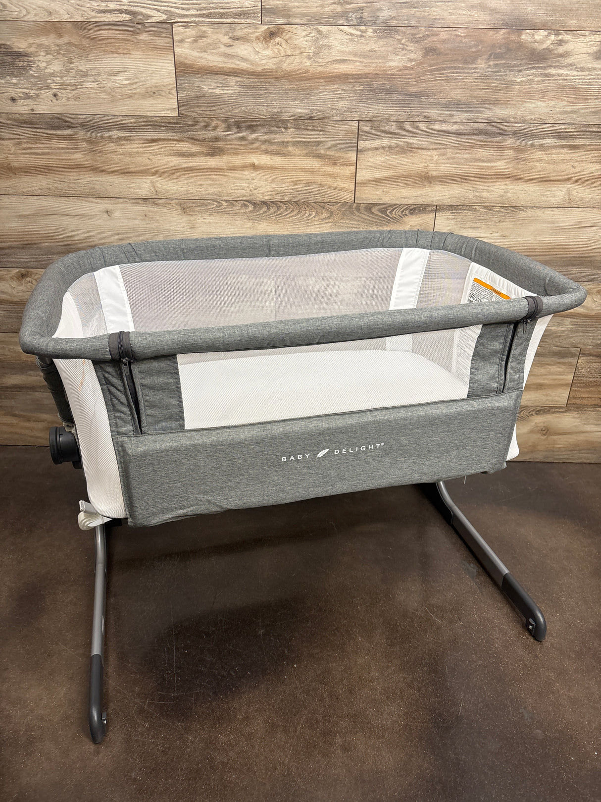 Baby Delight Beside Me Dreamer Bassinet - Charcoal