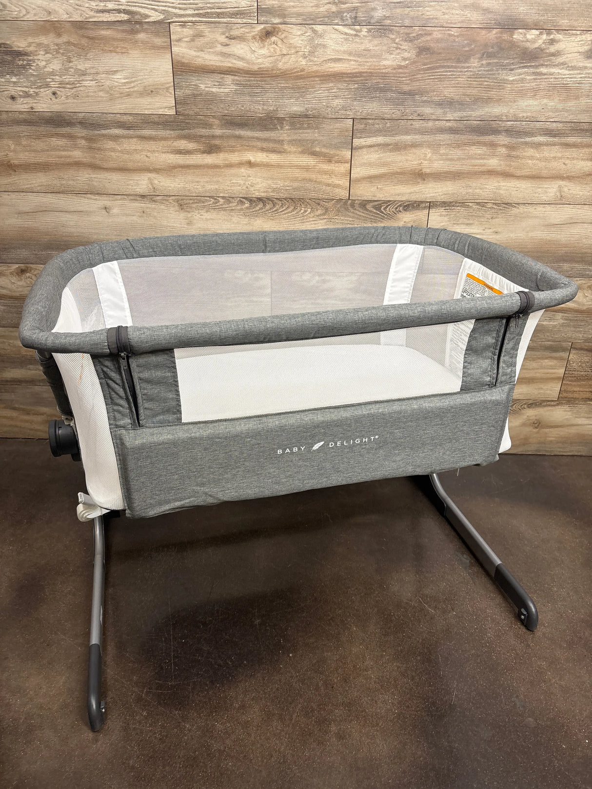 Baby Delight Beside Me Dreamer Bassinet - Charcoal